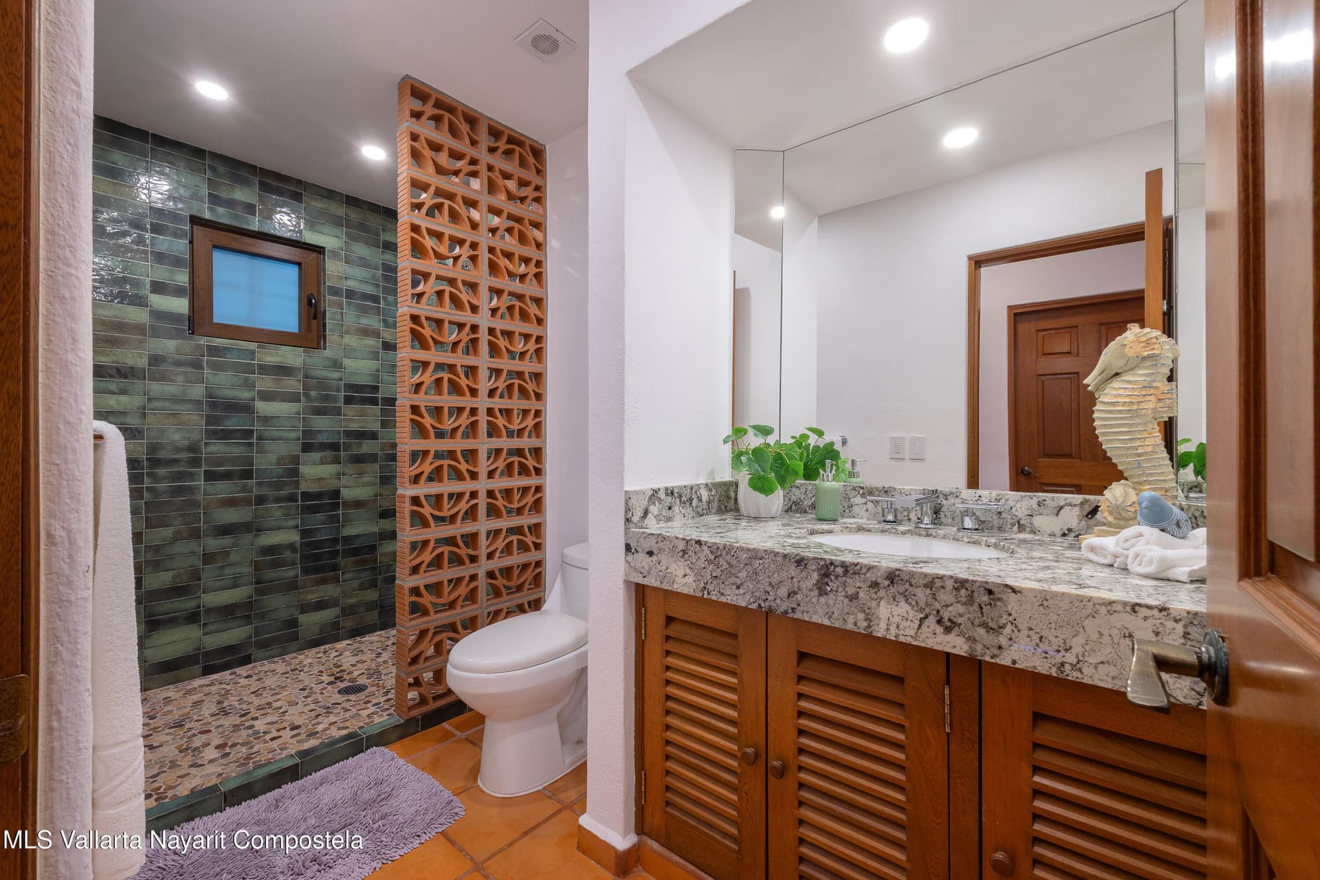 221 Gardenia 27