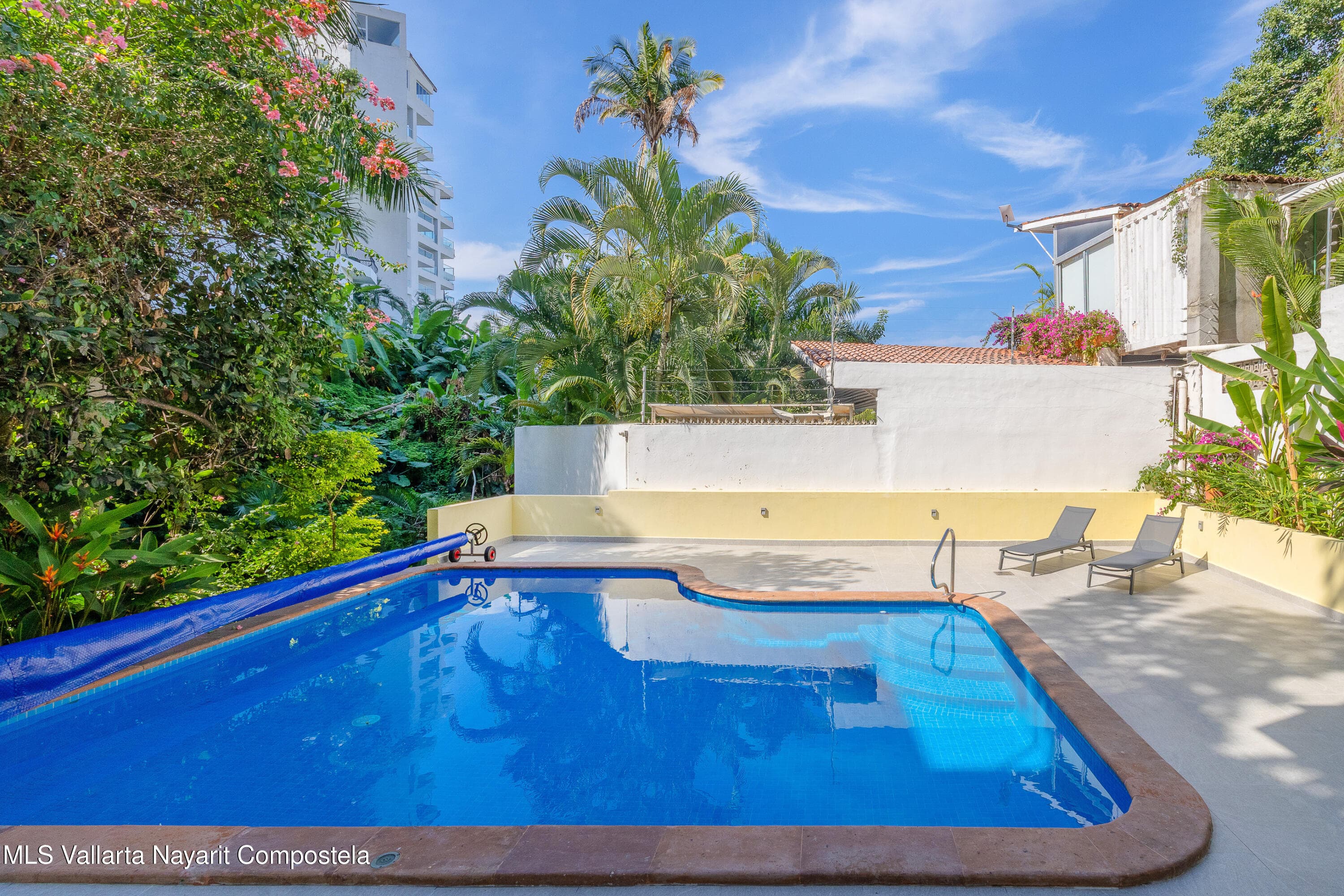221 Gardenia 33