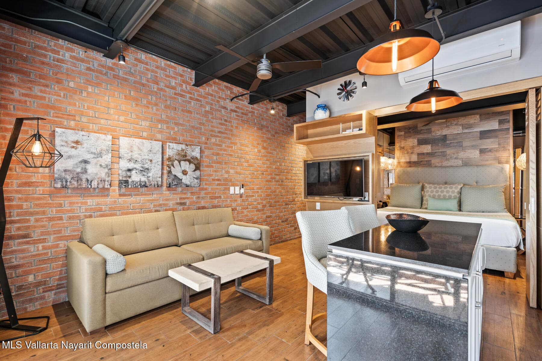Chic by Pinnacle 3