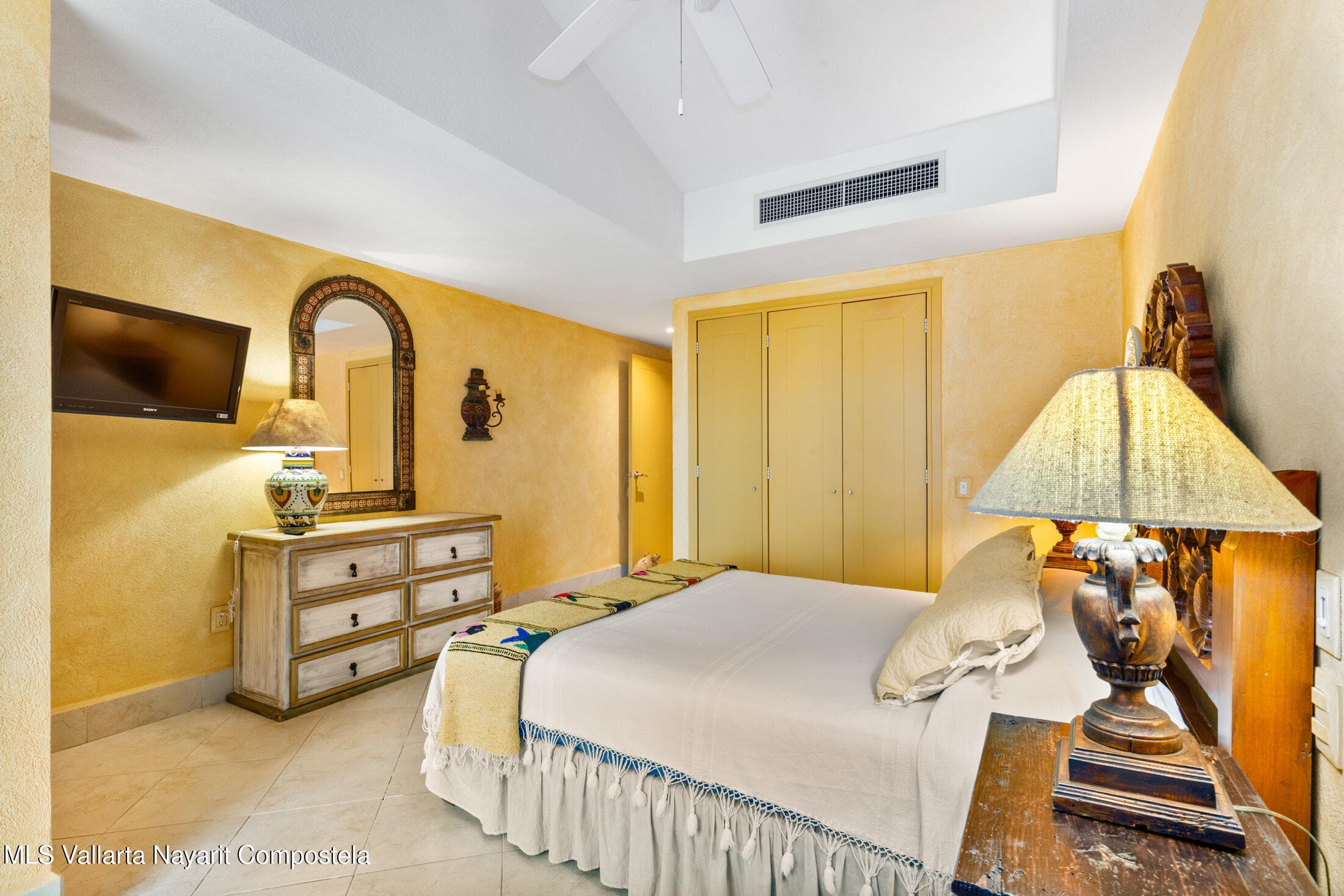 Grand Venetian 15