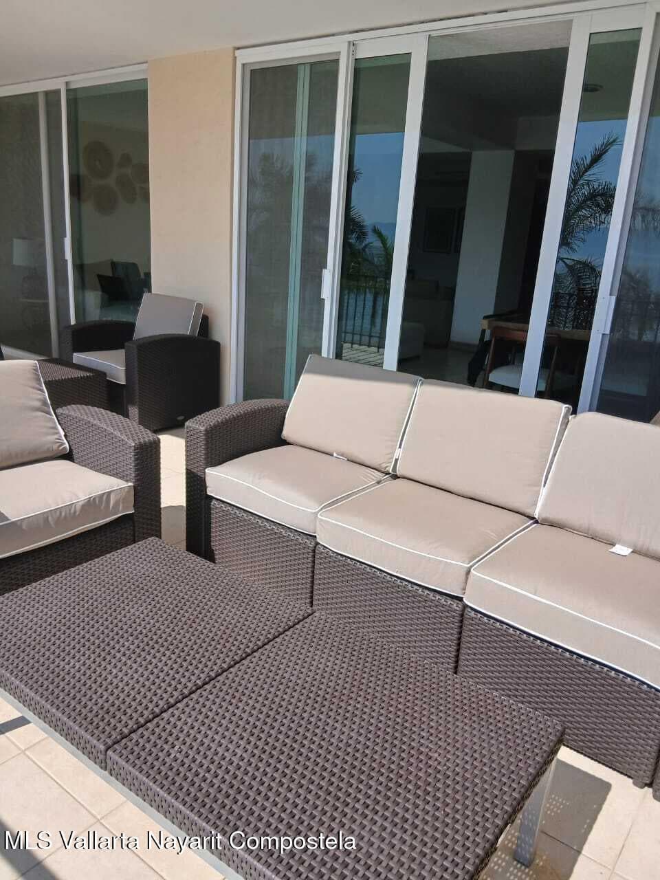 Bay View Grand 18