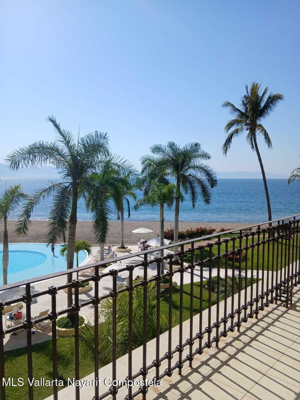 Bay View Grand 8