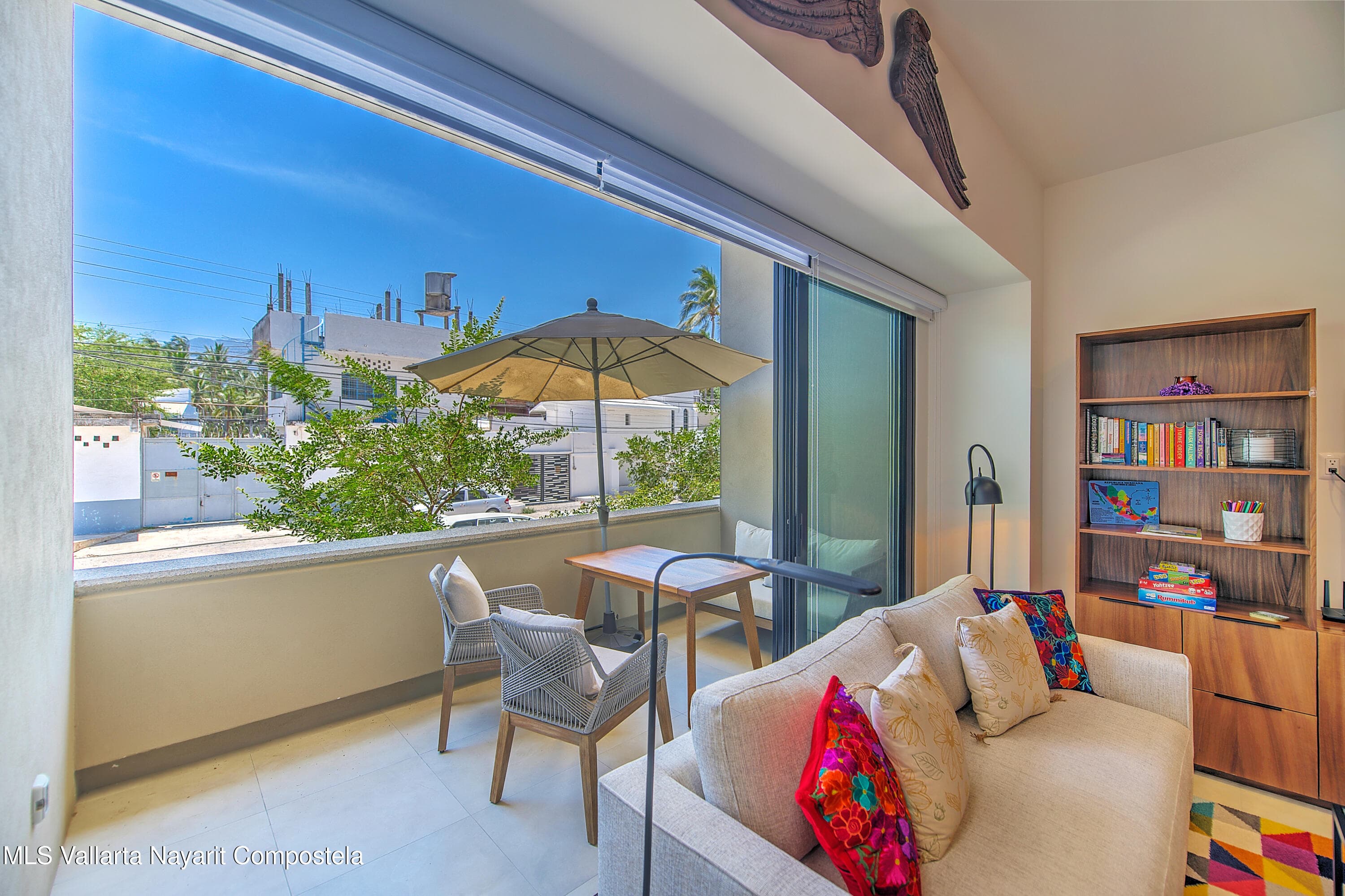 117 PALM SPRING 4