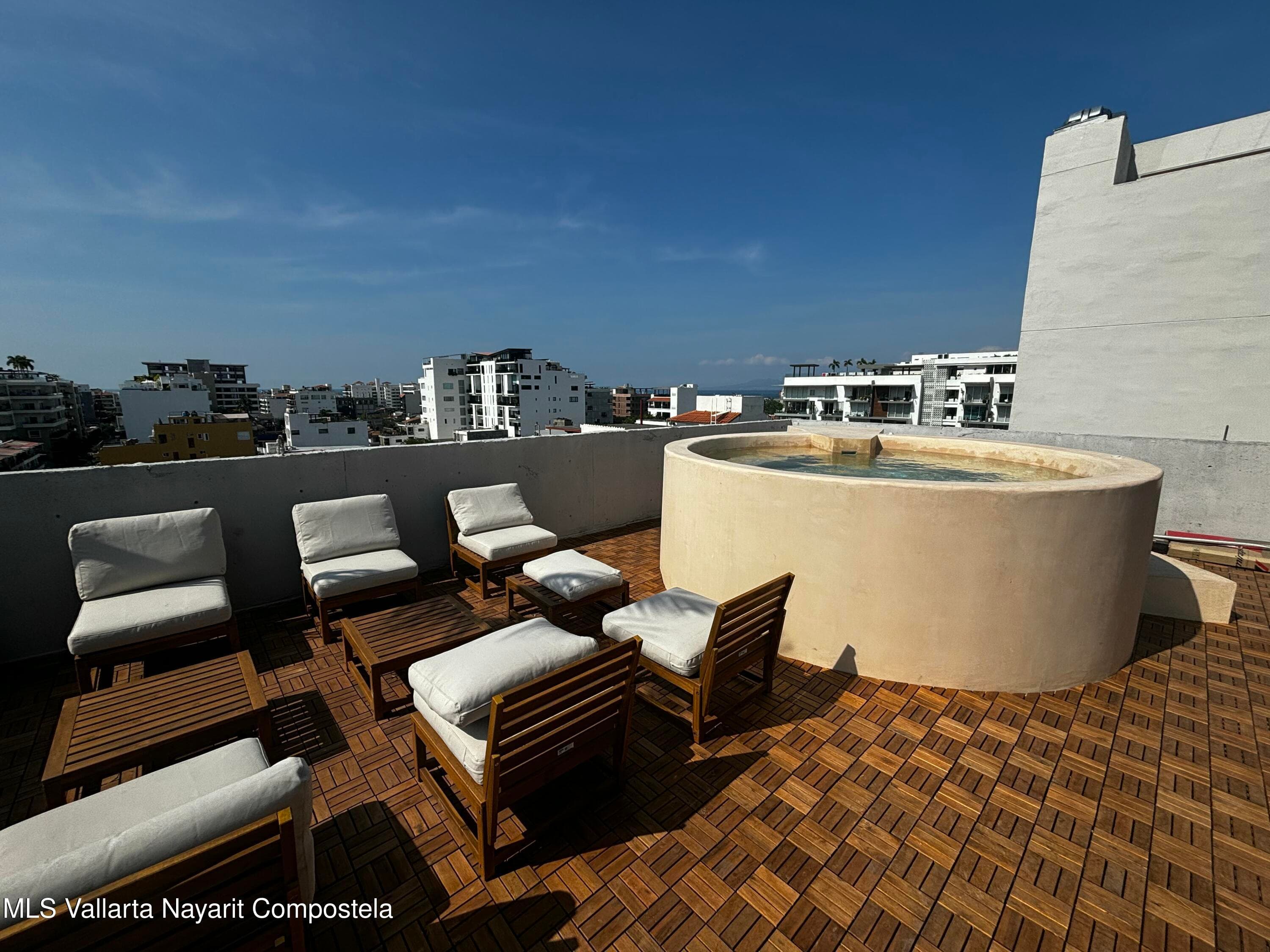 Varia Living 10