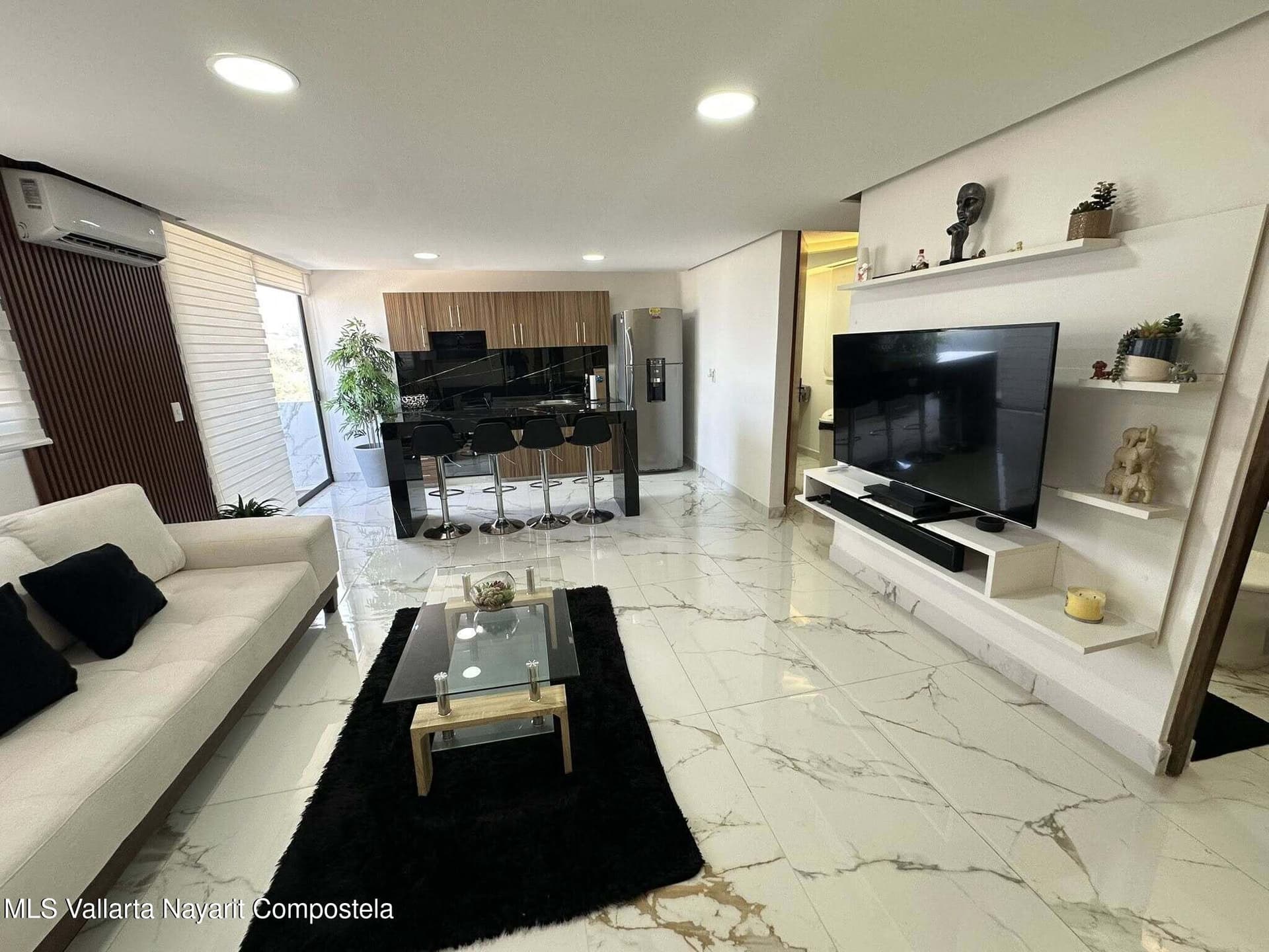 604 Avenida Federacion 6