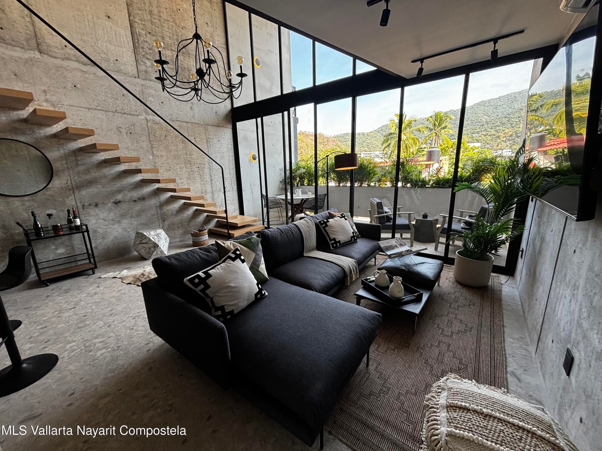 Varia Living