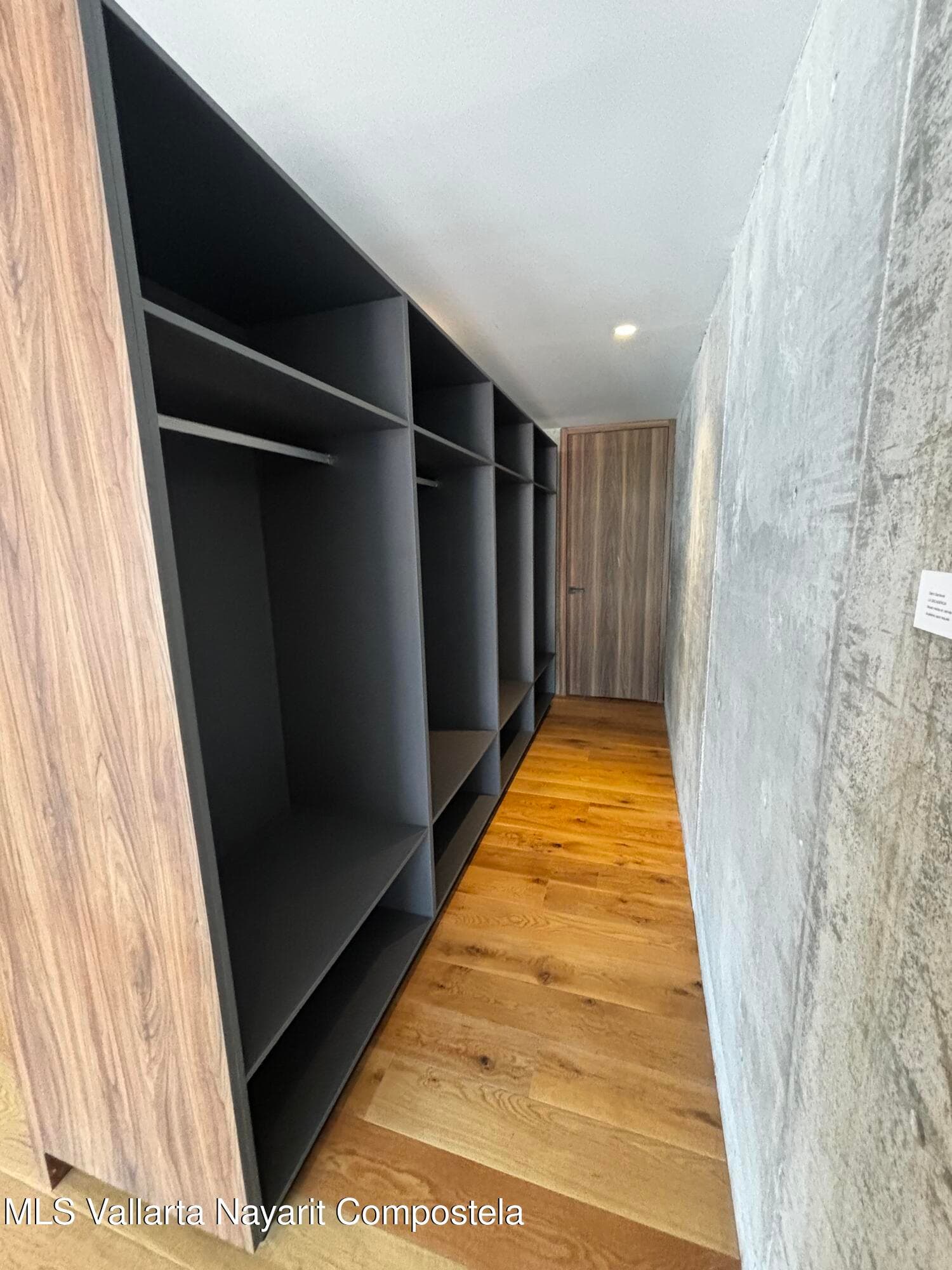 Varia Living 18