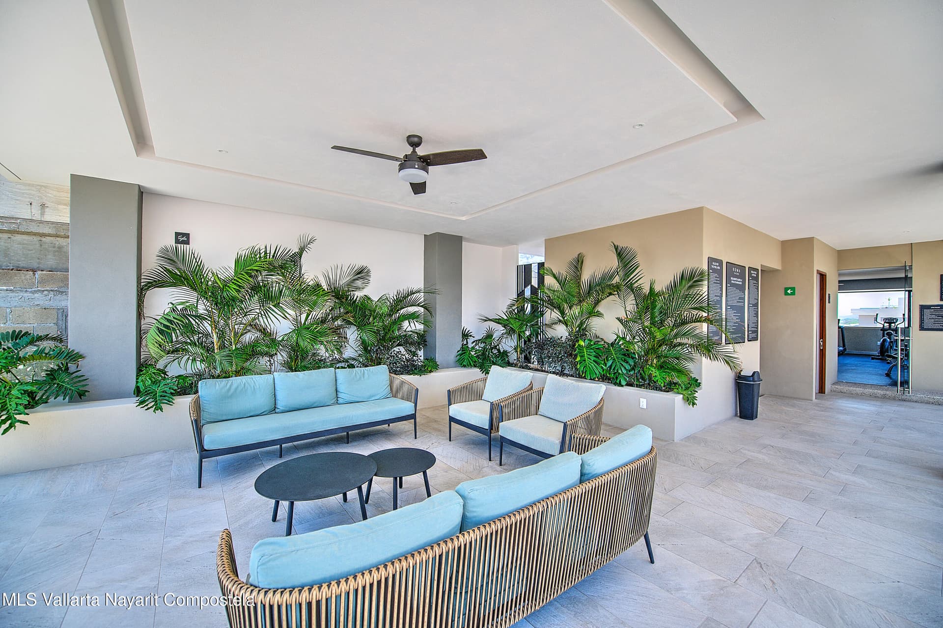 117 PALM SPRING 22