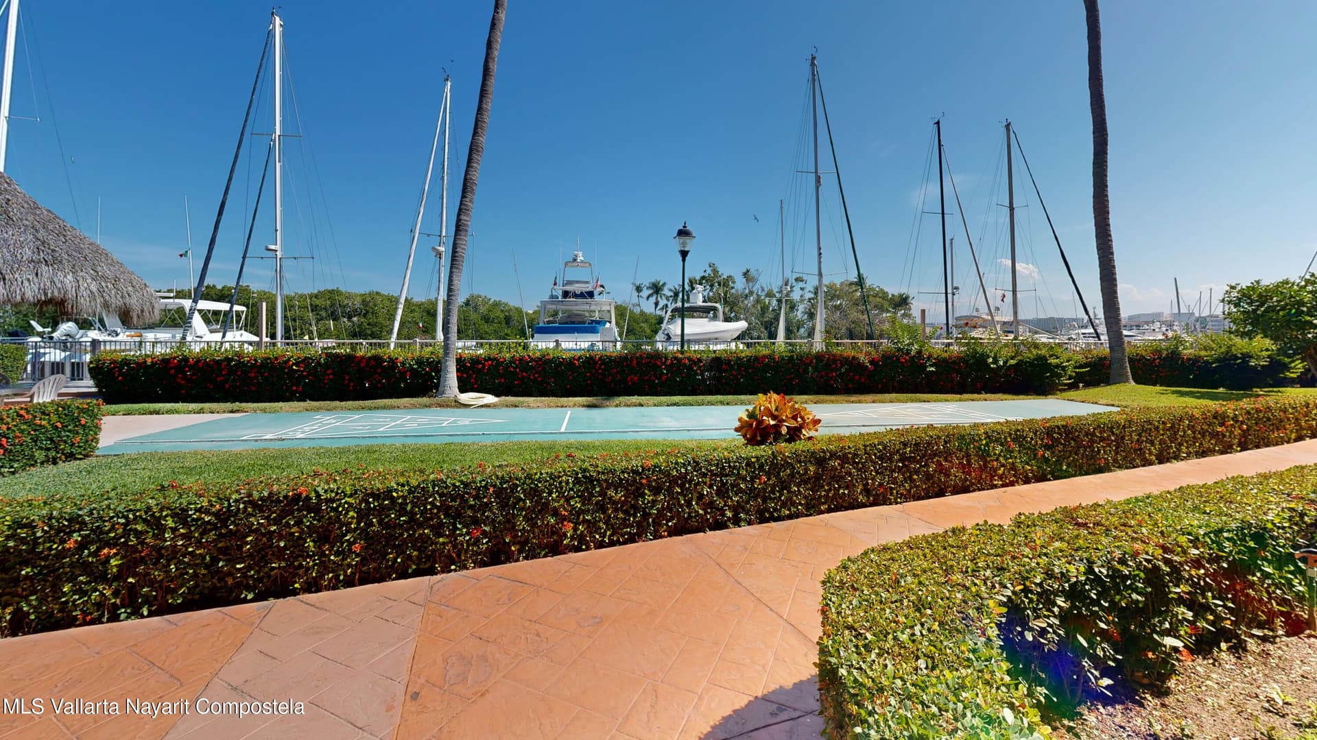 Marina Residences 16