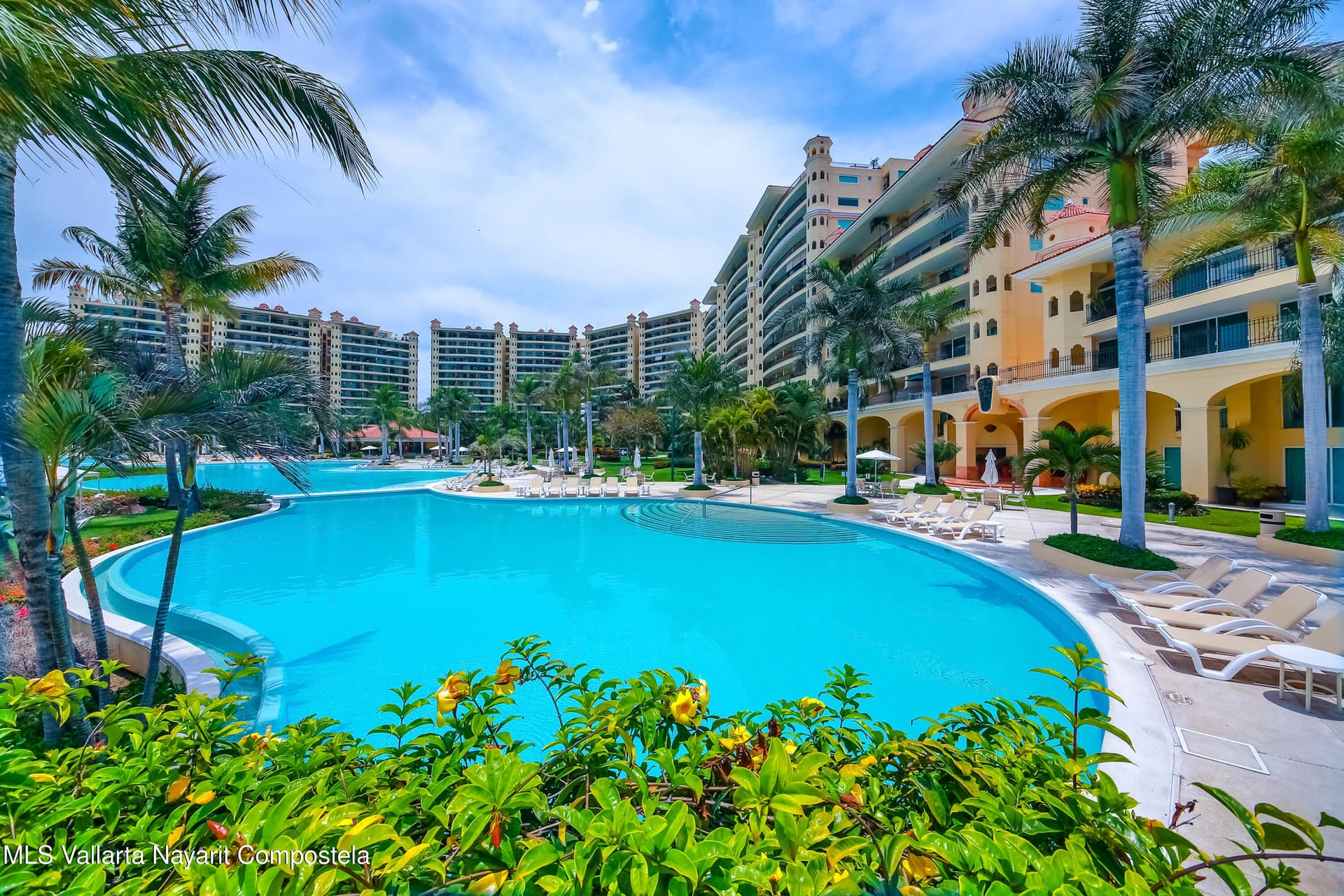 Bay View Grand 28
