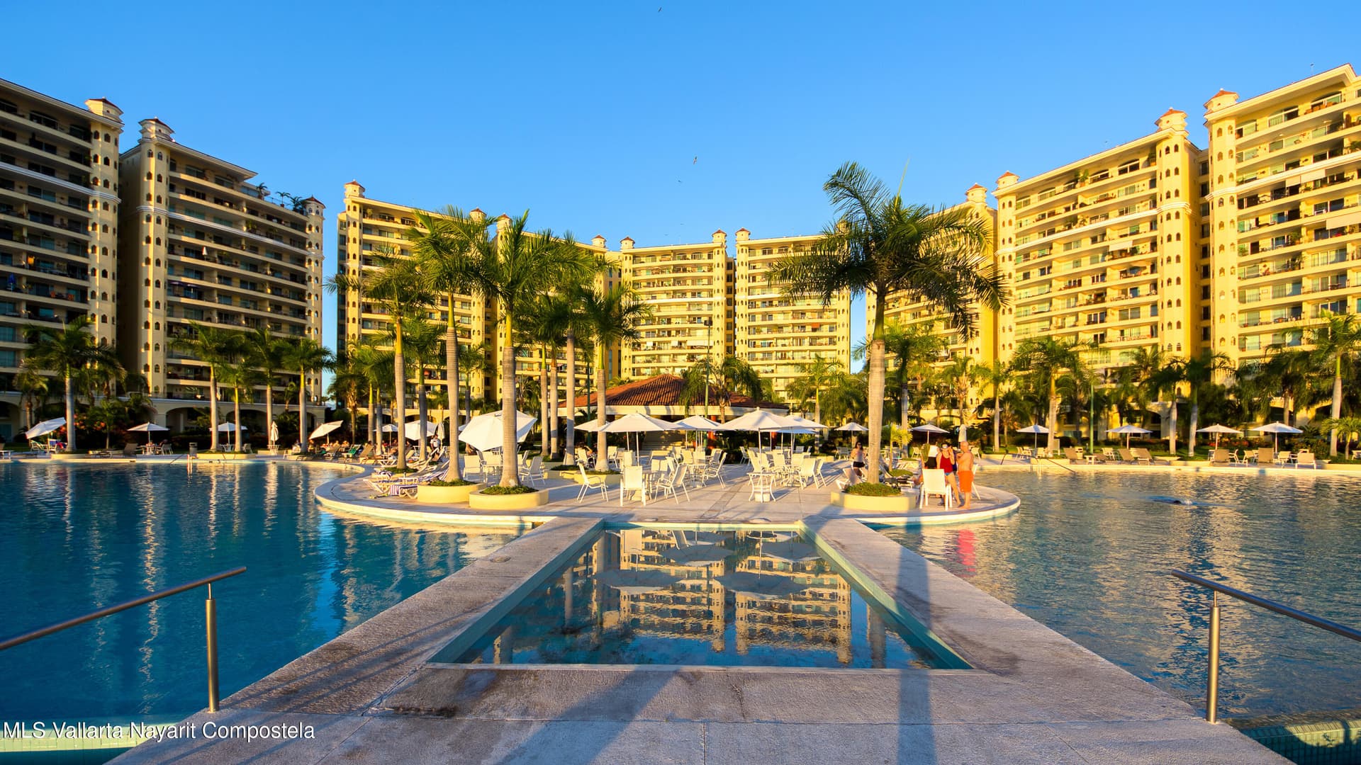 Bay View Grand 33