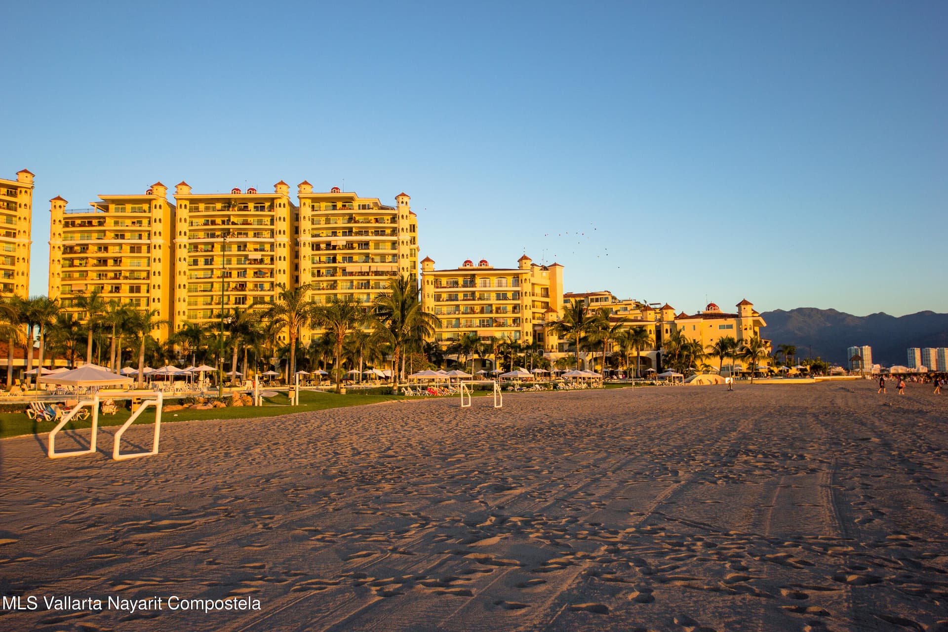Bay View Grand 37