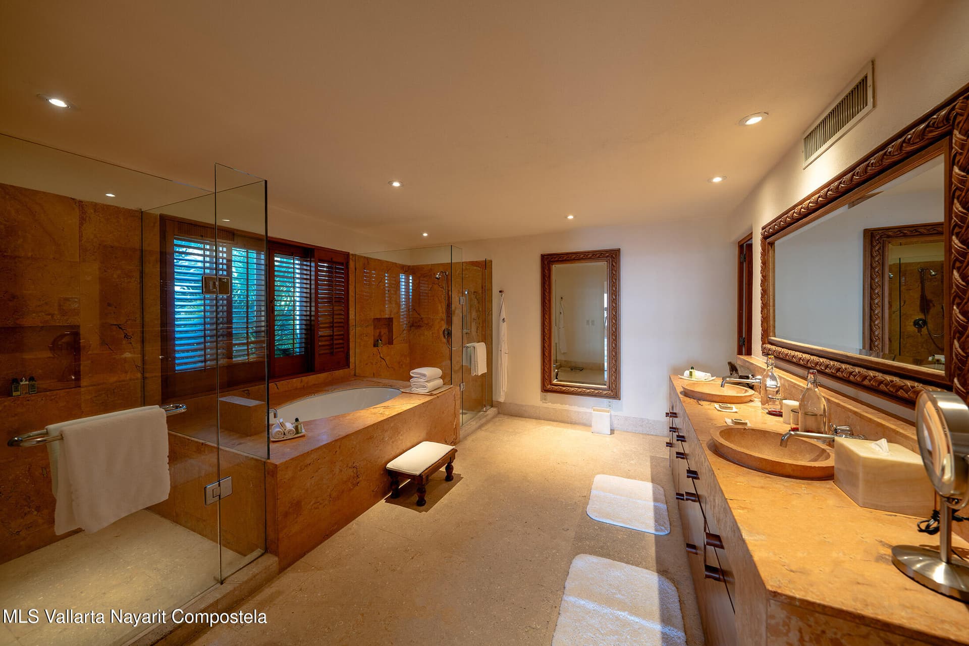 Four Seasons 23