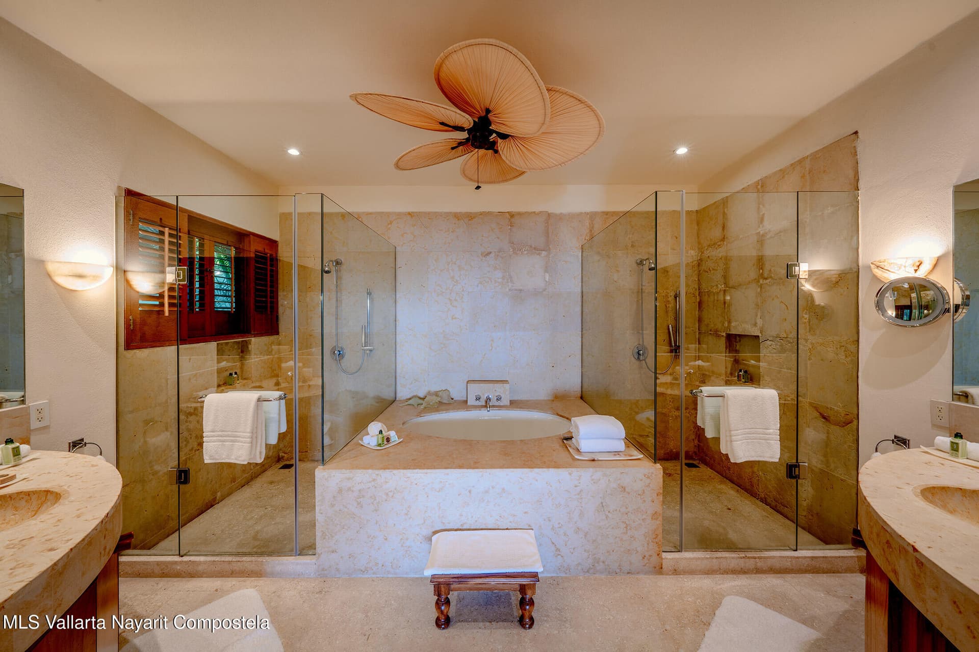 Four Seasons 29