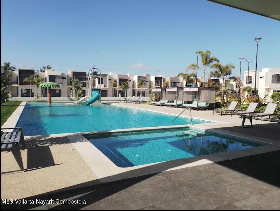 150 Palma Del Rey 32