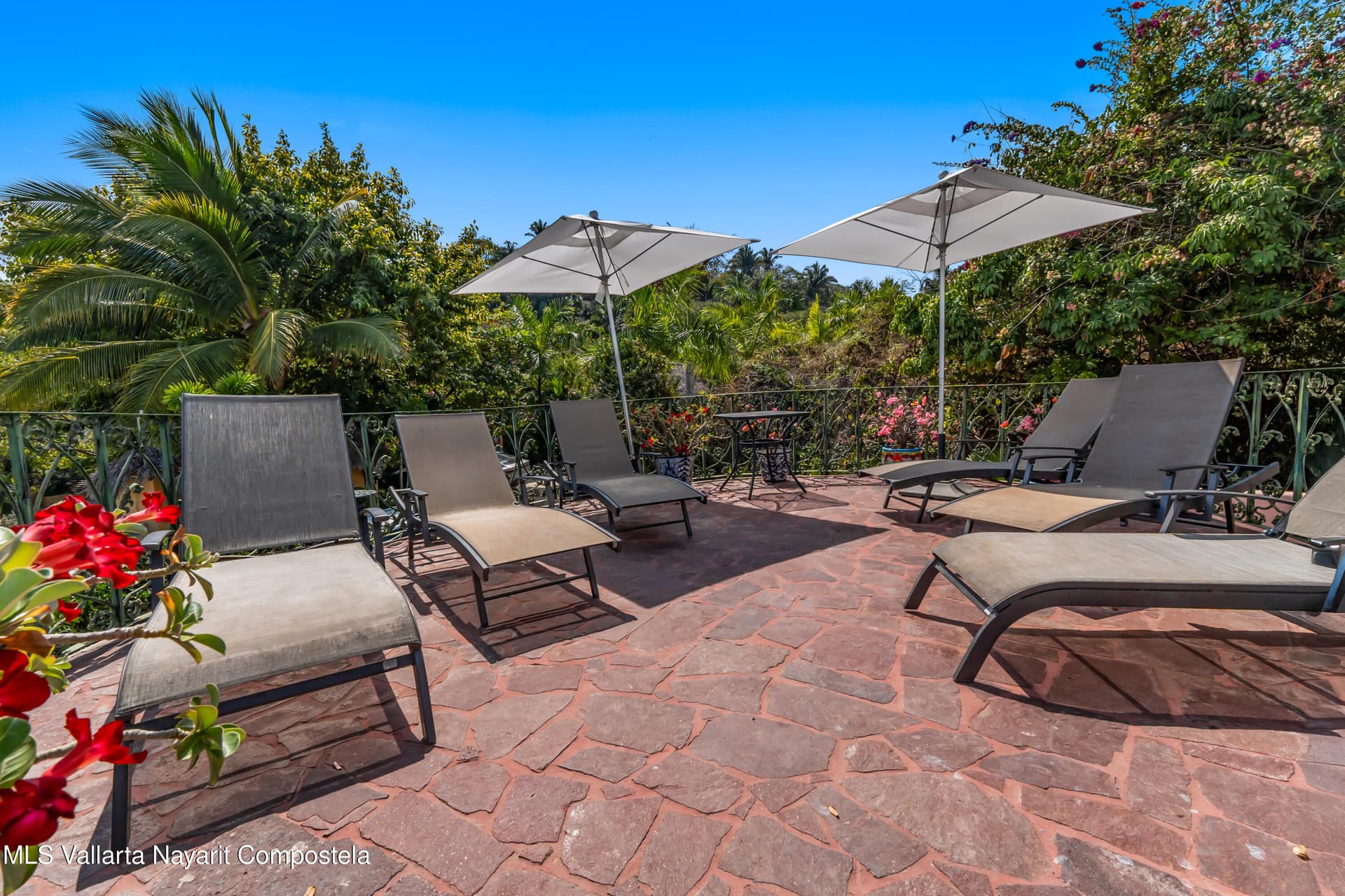 6-B Calle Vista del Mar 27