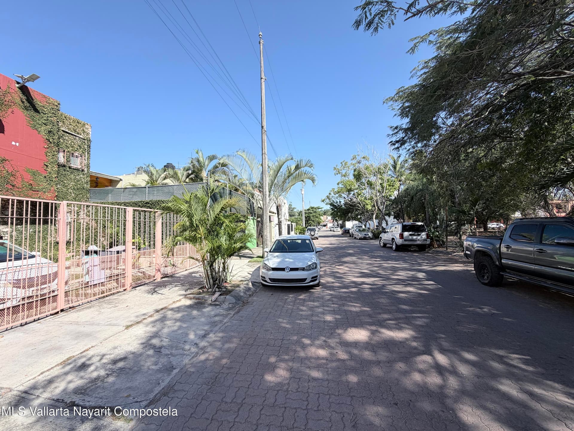 275 C. Paseo del Salmon 3