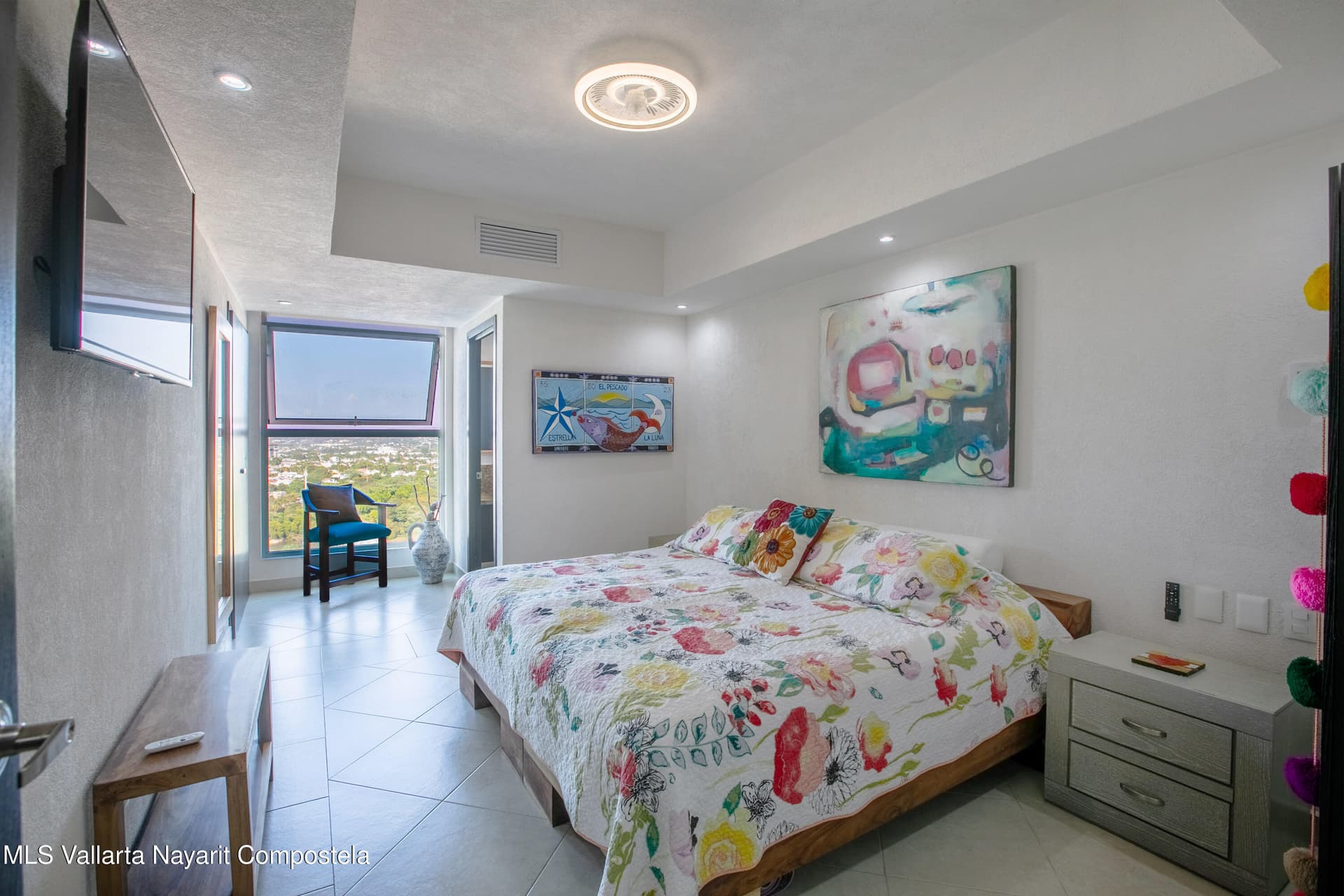 Grand Venetian 27