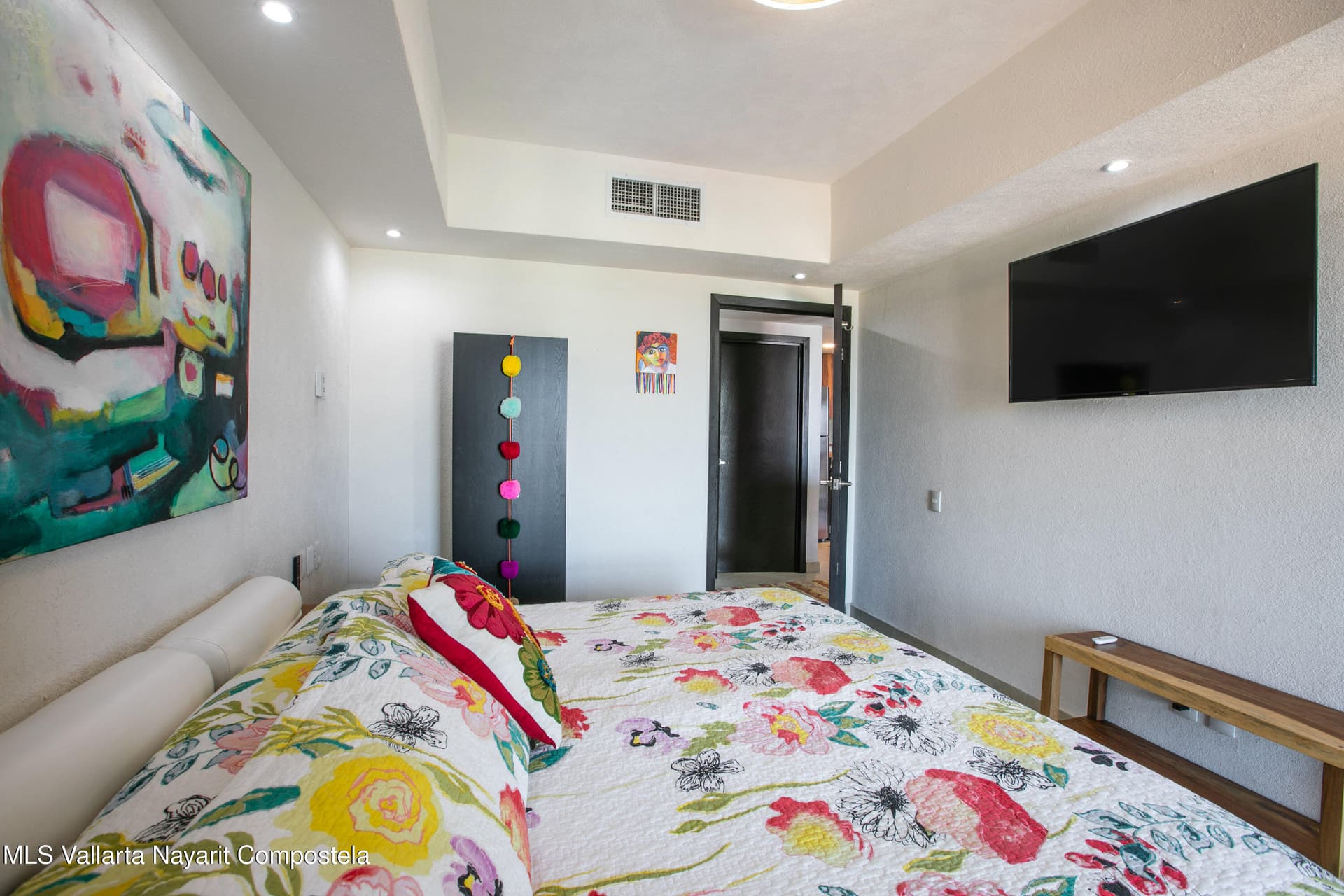 Grand Venetian 30