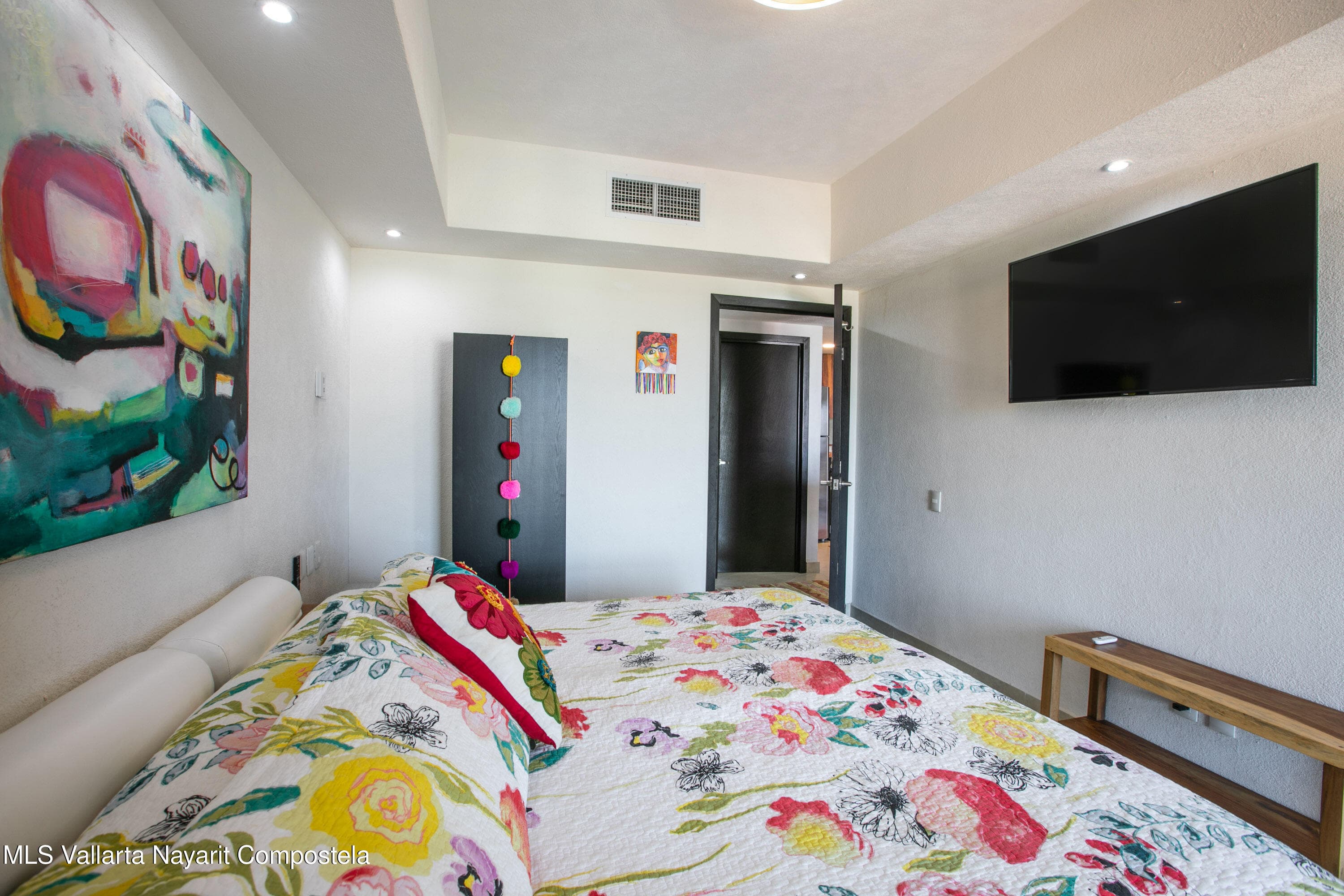 Grand Venetian 30