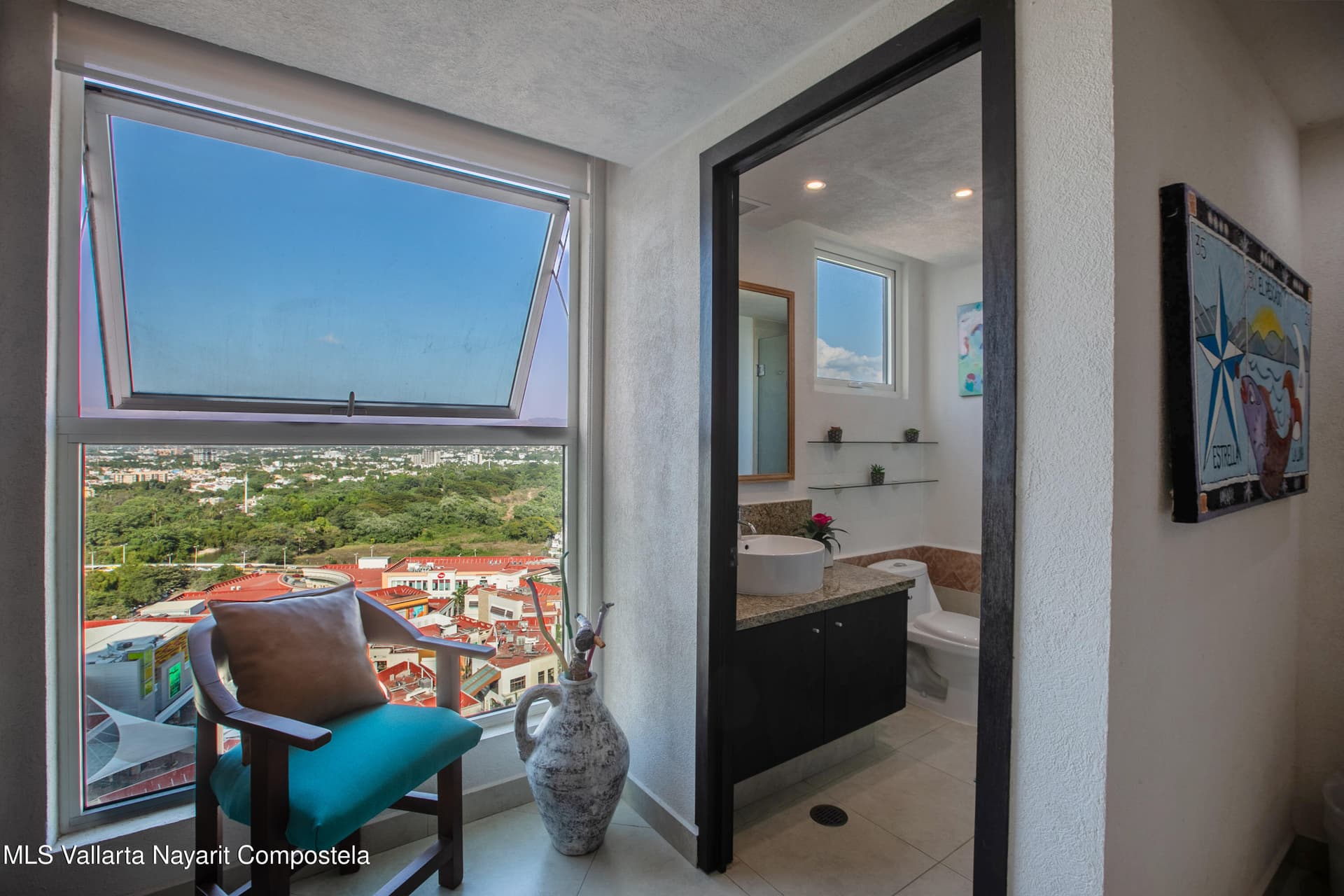 Grand Venetian 32