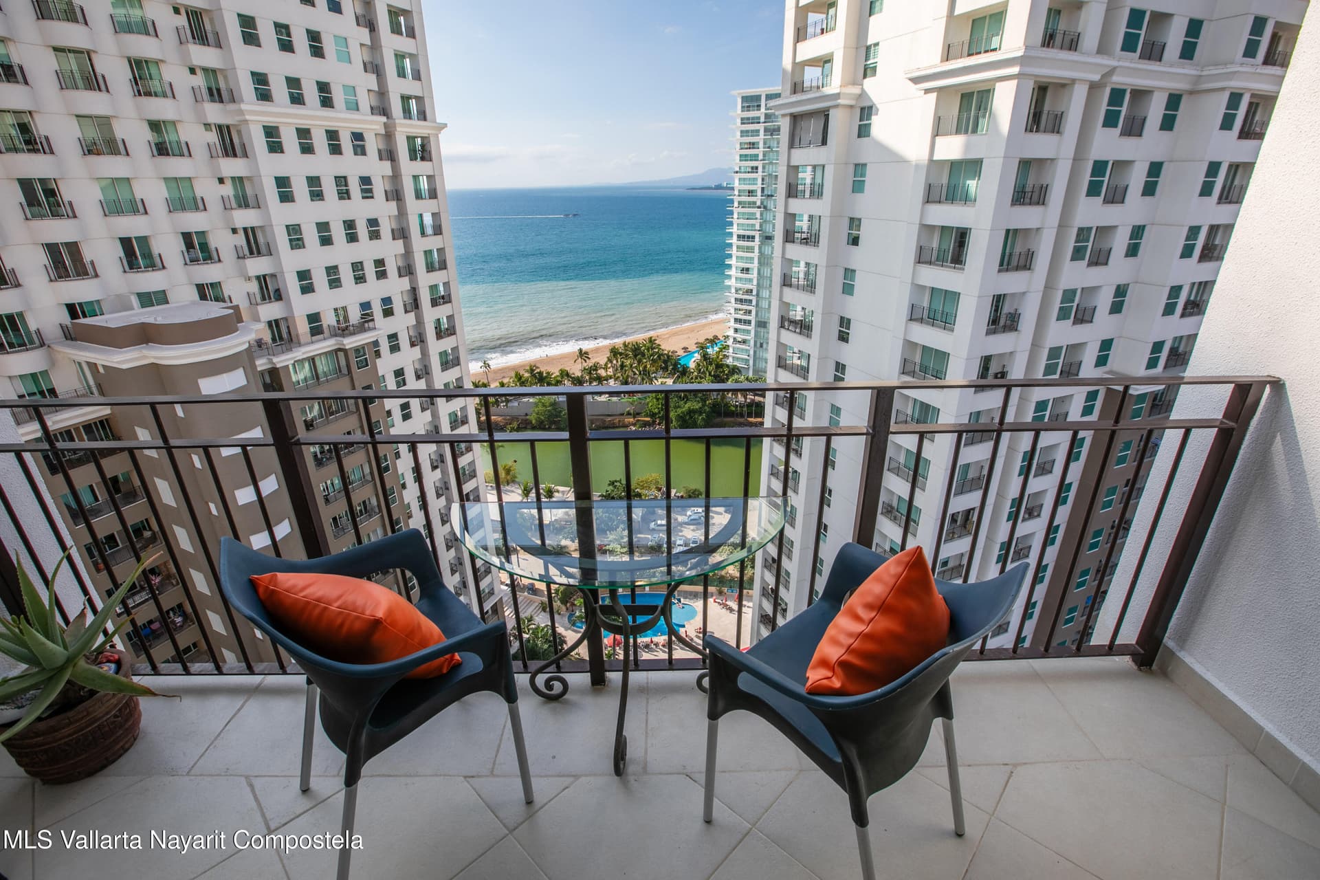 Grand Venetian 39