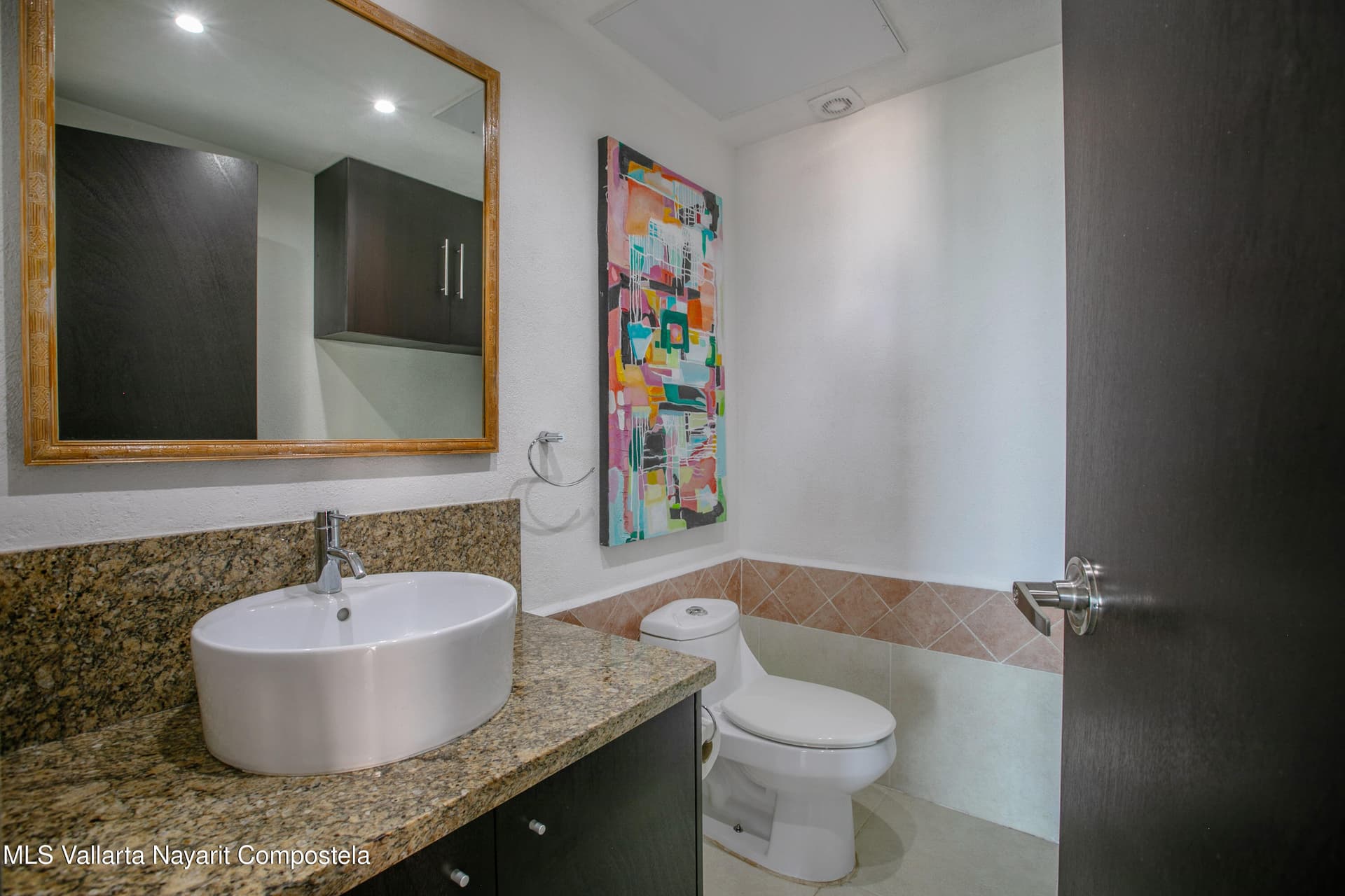 Grand Venetian 24