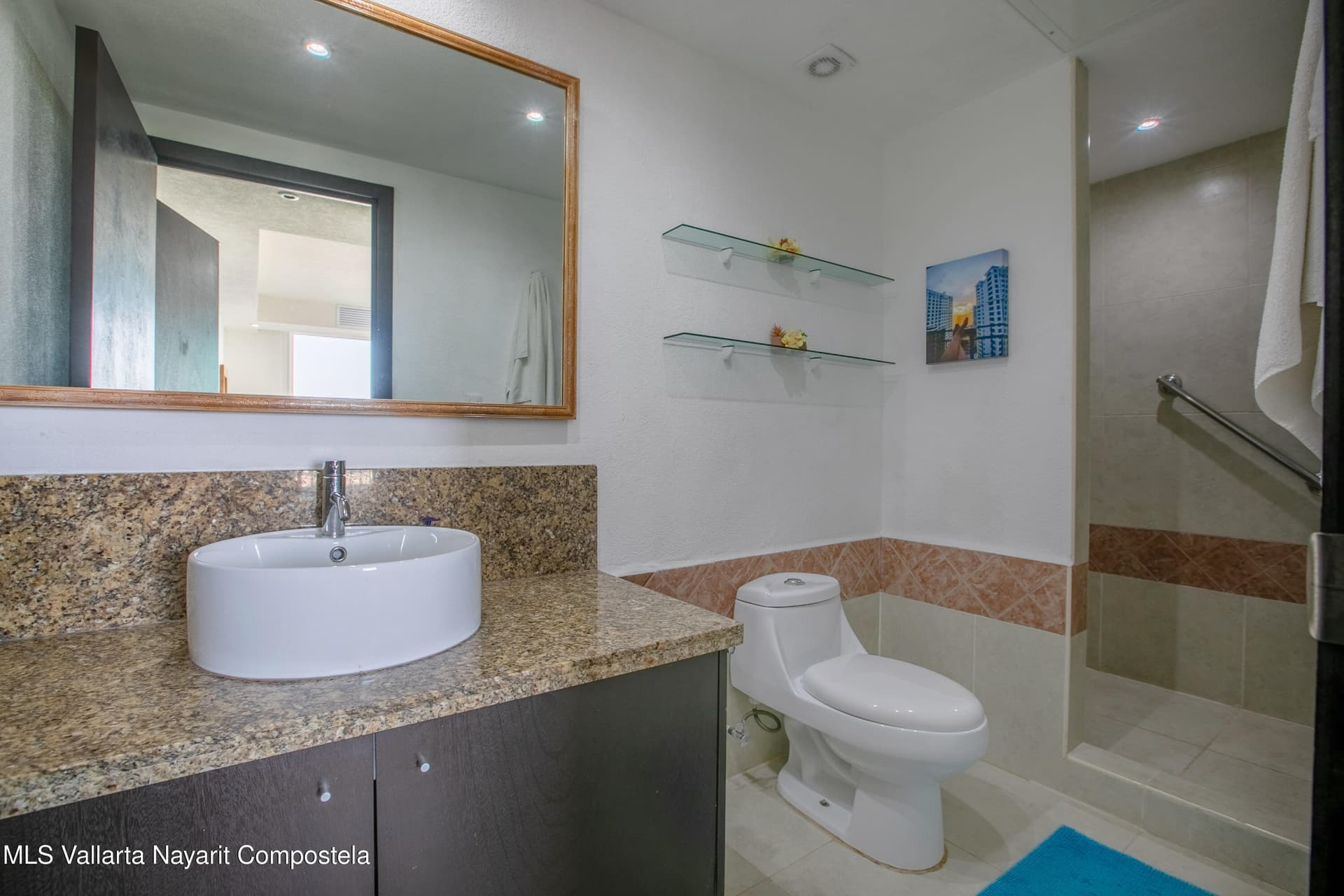 Grand Venetian 25