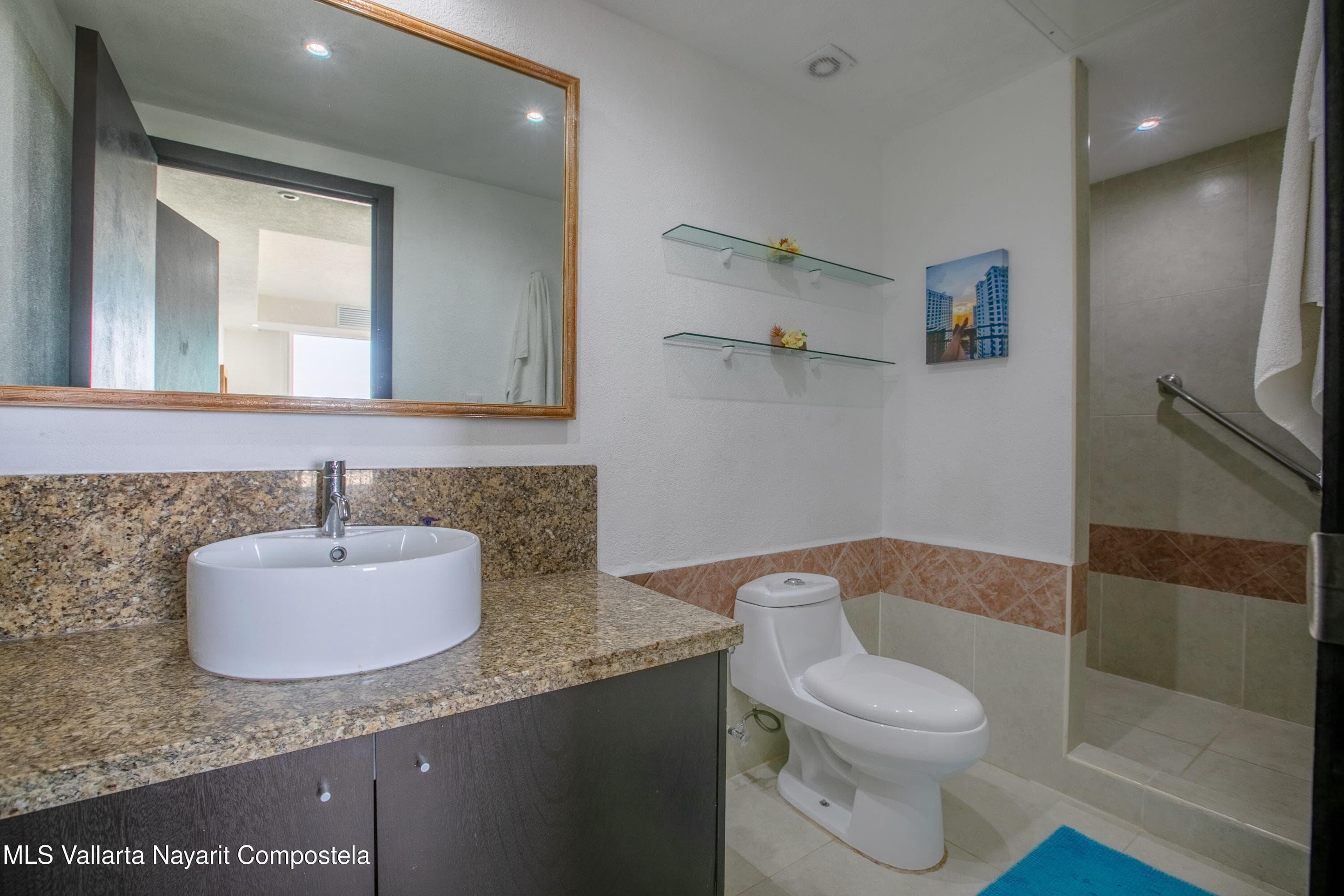 Grand Venetian 25