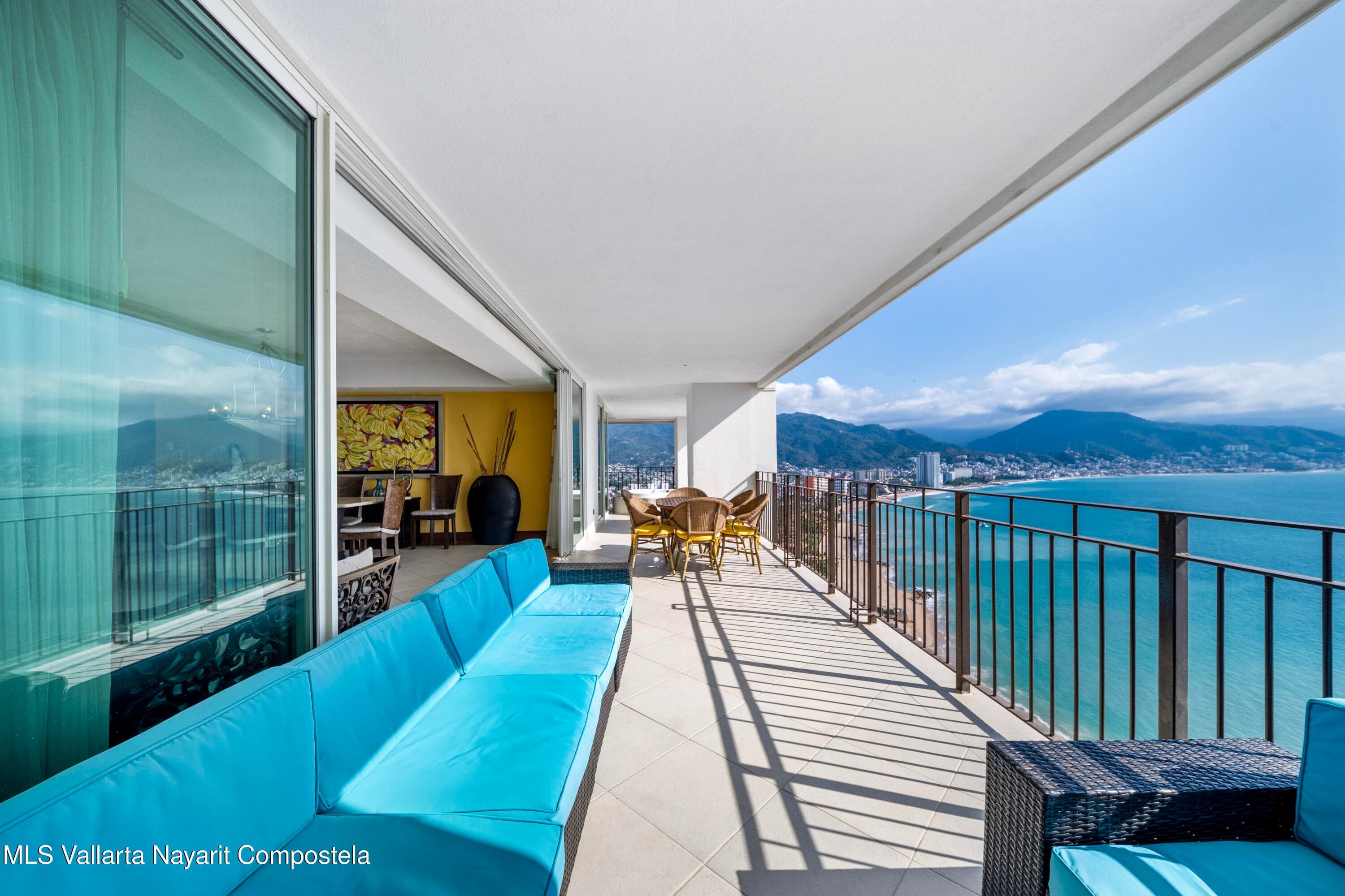 Grand Venetian 28