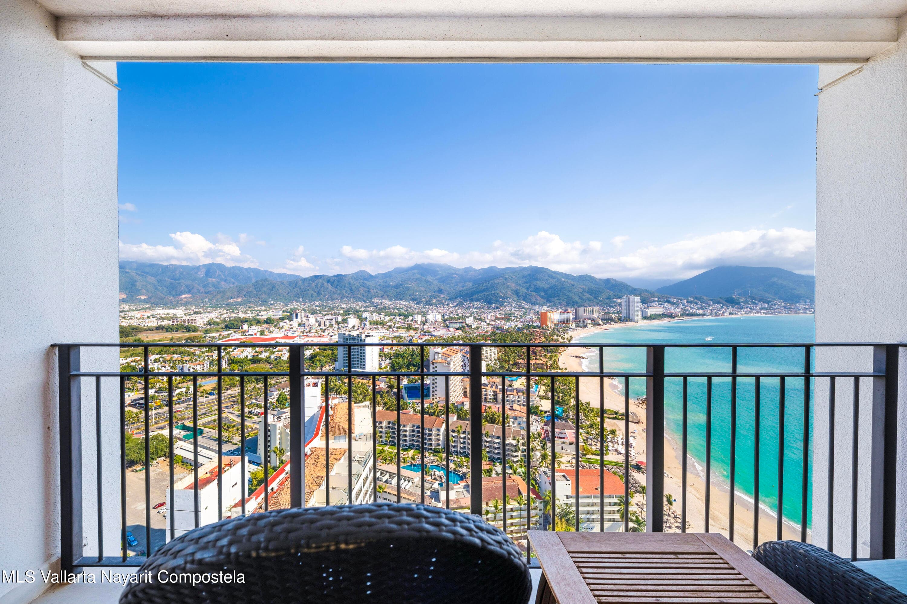 Grand Venetian 30