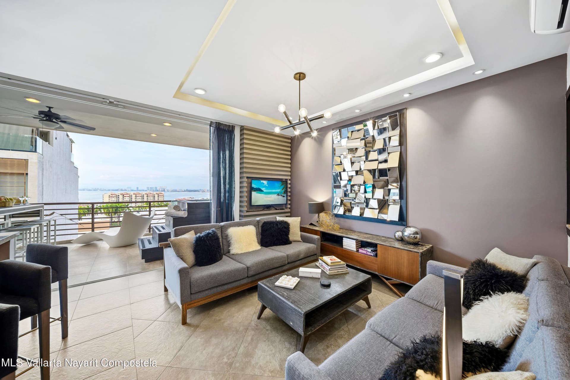 Signature By Pinnacle 8