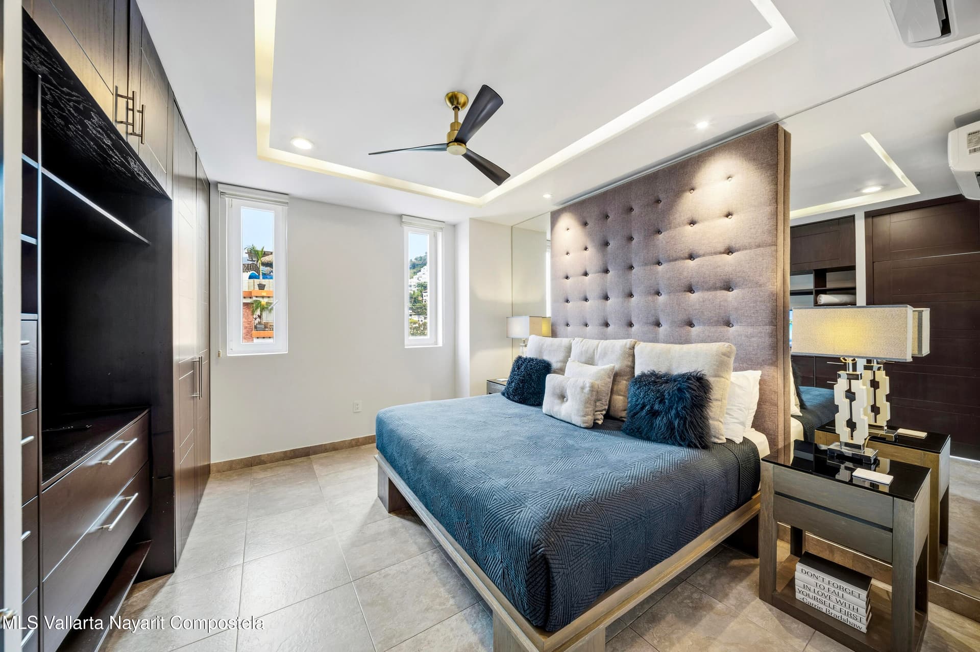 Signature By Pinnacle 9