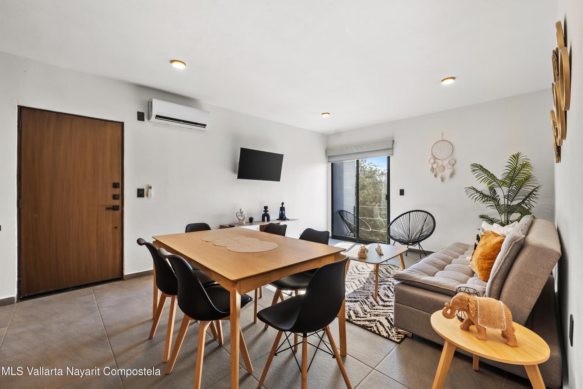315 Paseo Foresta 5