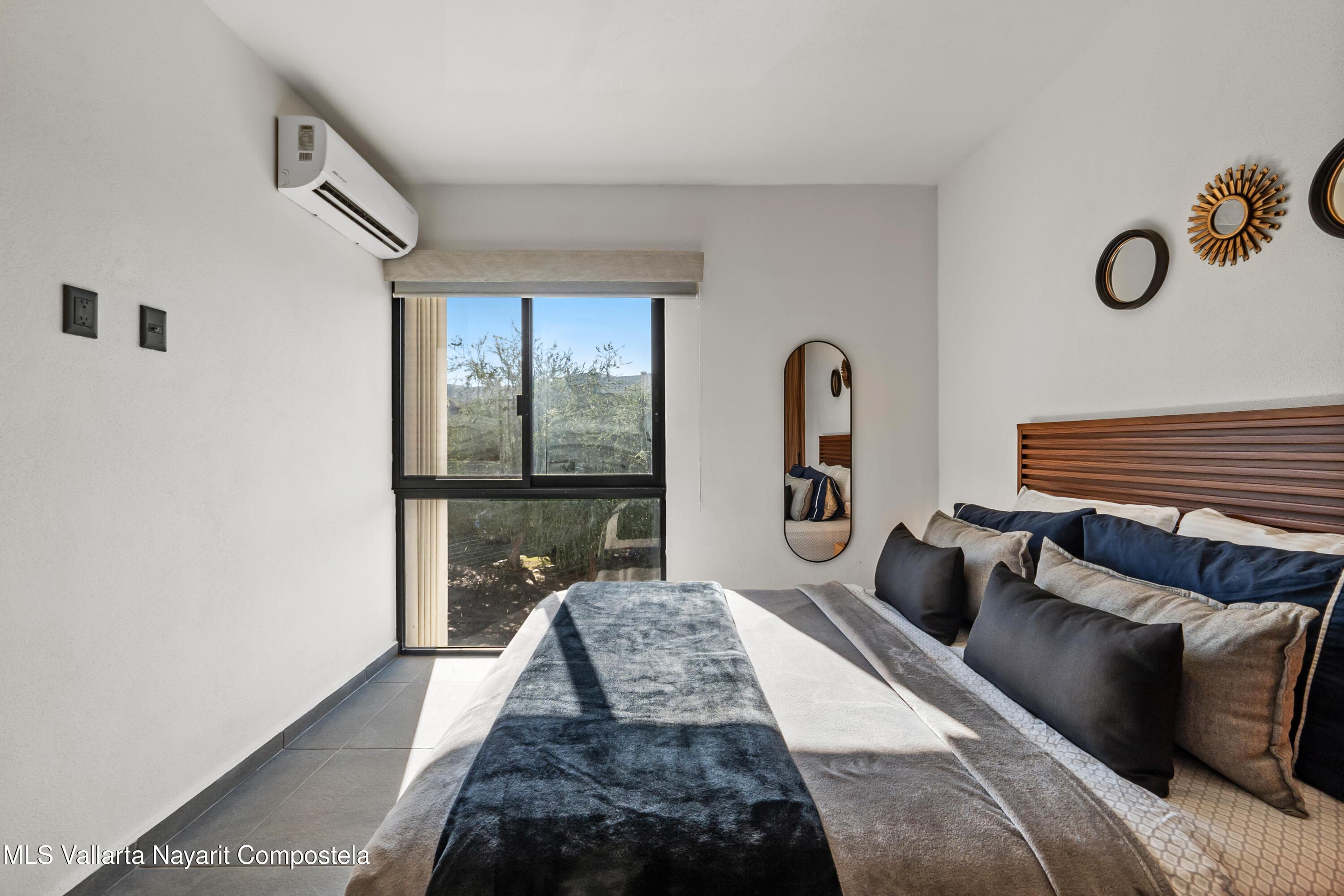 315 Paseo Foresta 10
