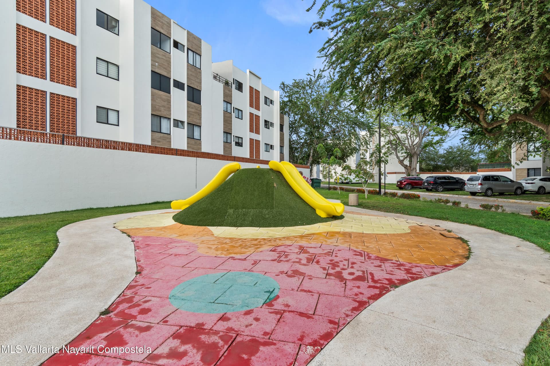 315 Paseo Foresta 23