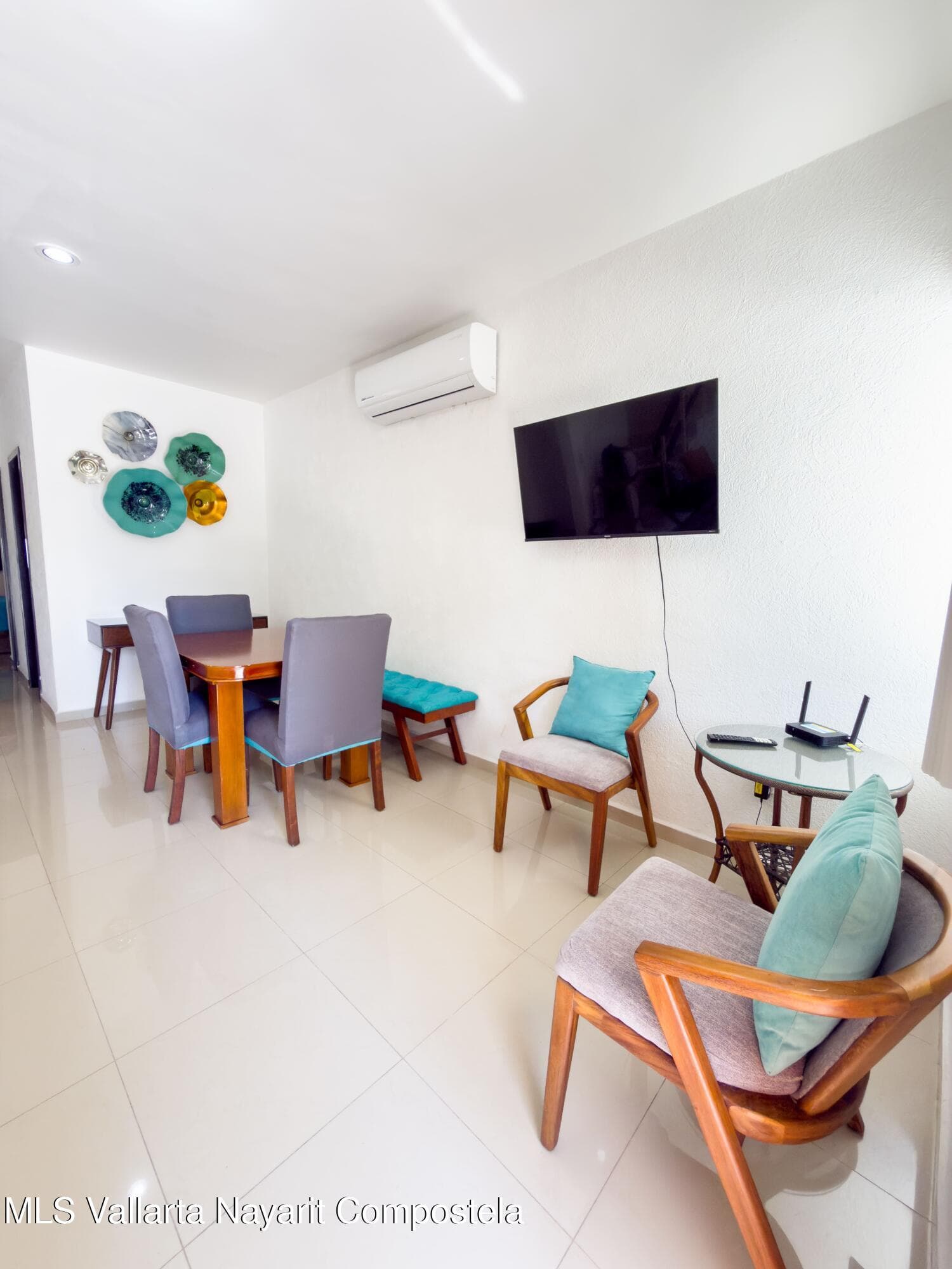 300 Av. Paseo de Vallarta 6