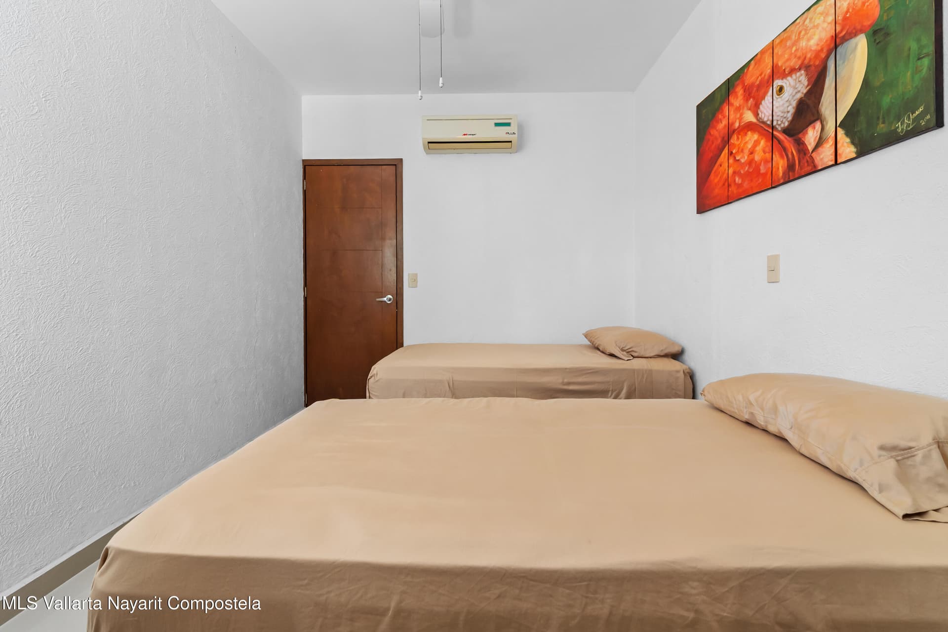 300 Av. Paseo Vallarta 13