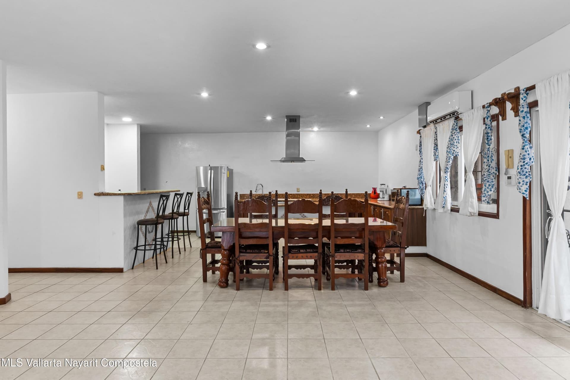 589 Alameda 26