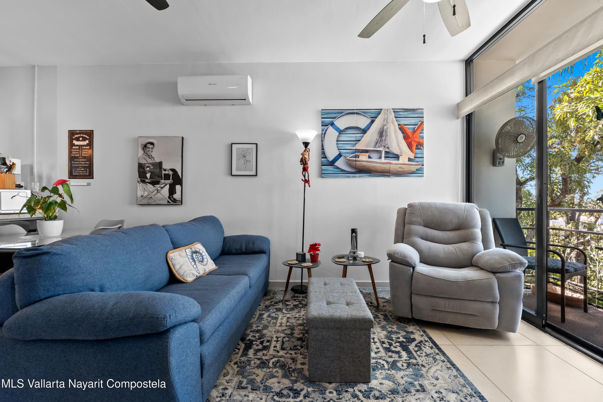 447 Av. Mezquite 9