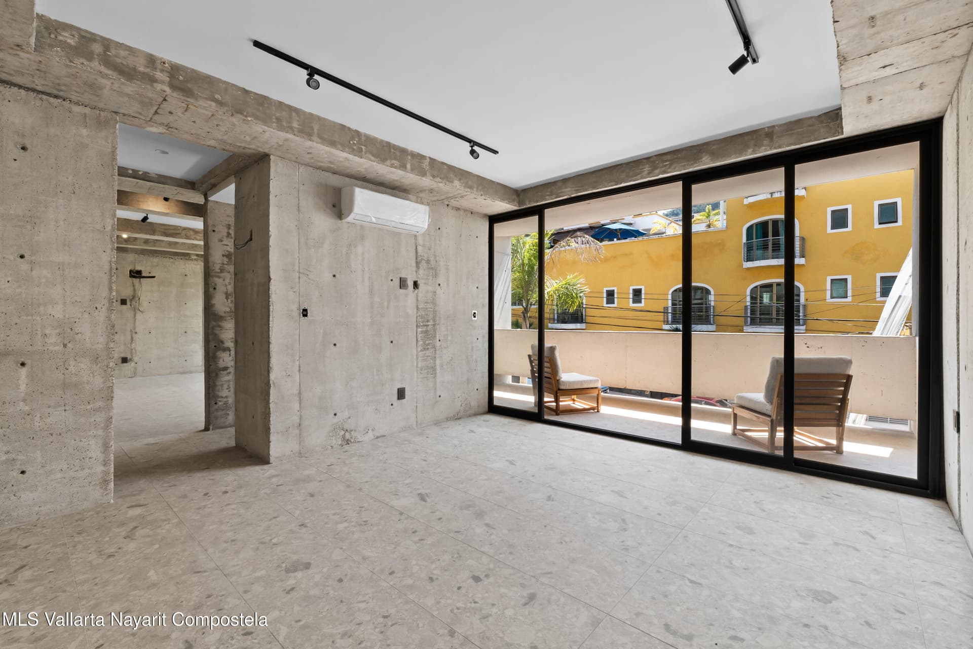 Varia Living 14