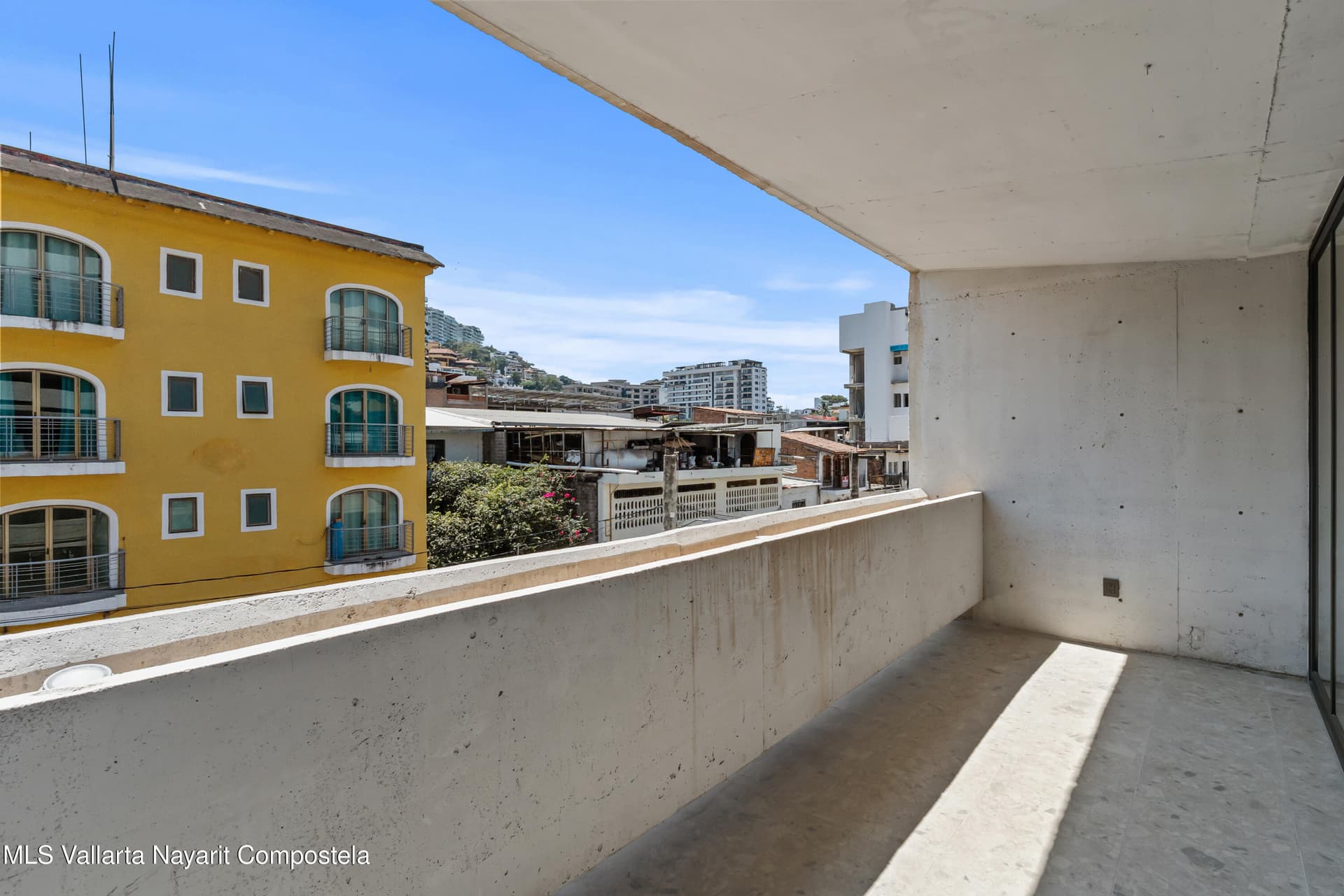 Varia Living 12
