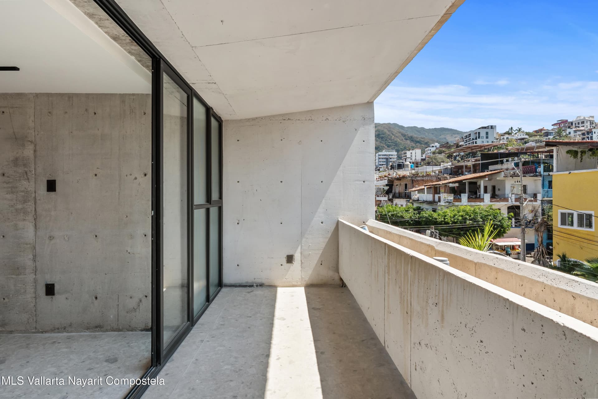 Varia Living 13