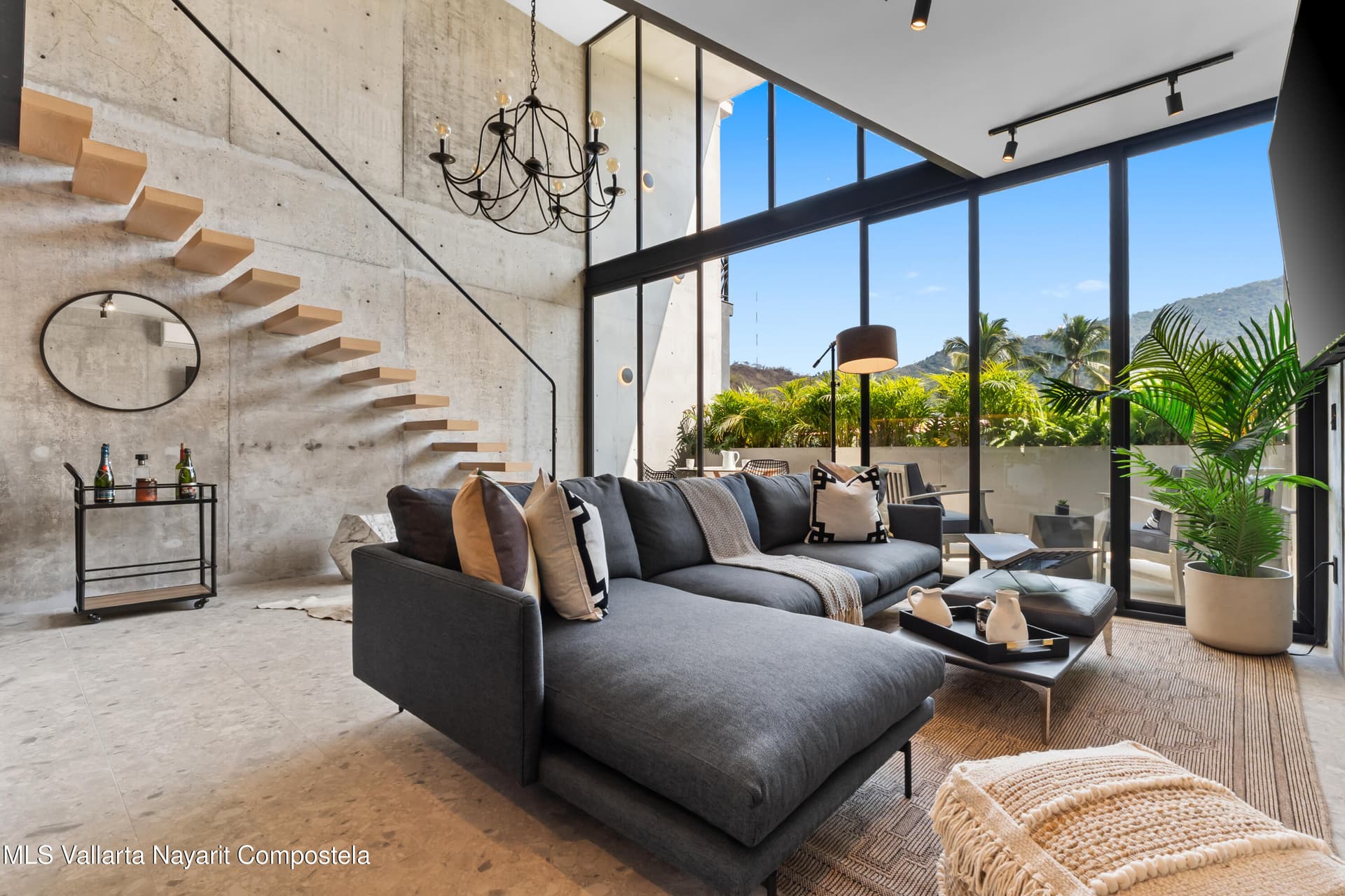 Varia Living 12