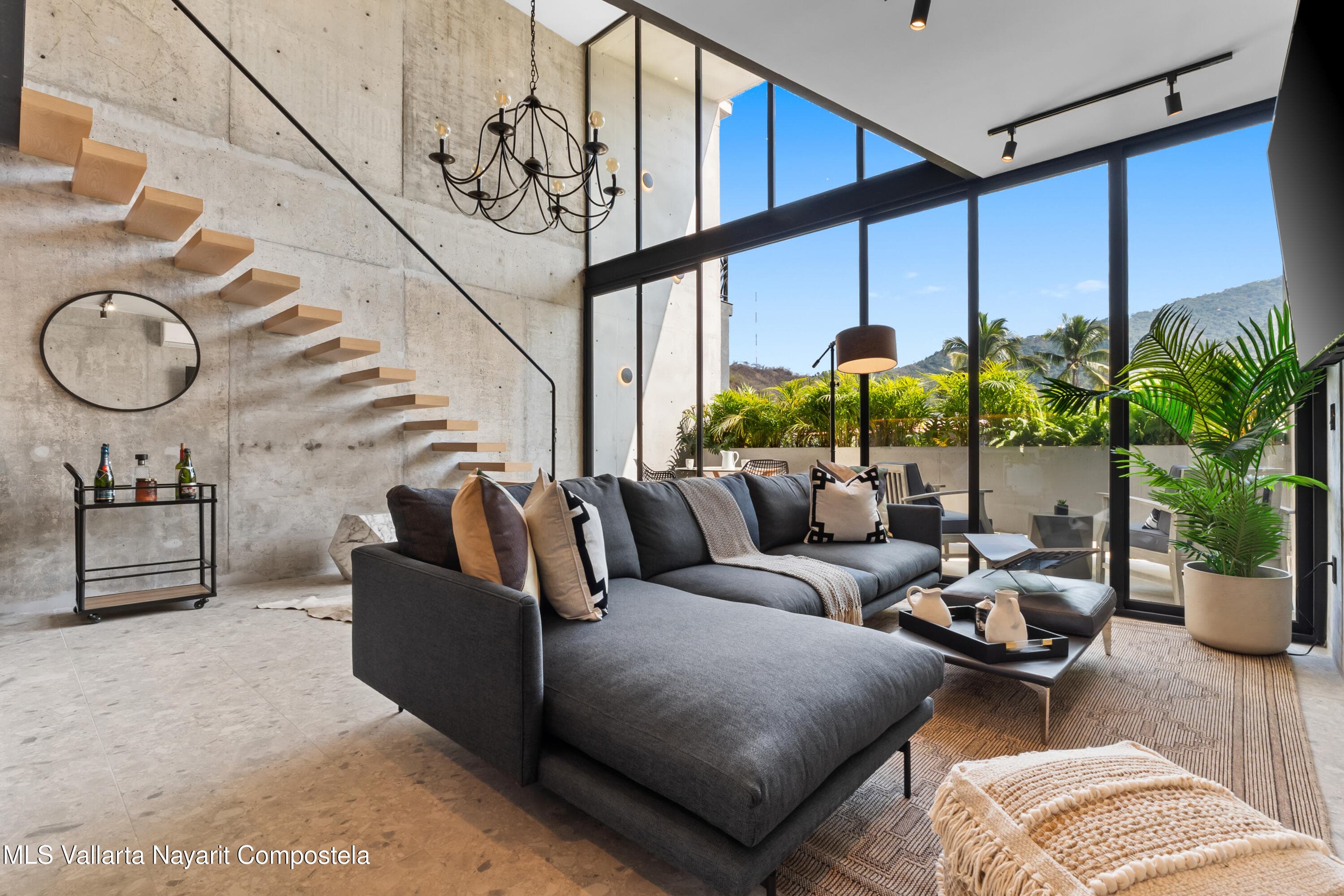 Varia Living 12