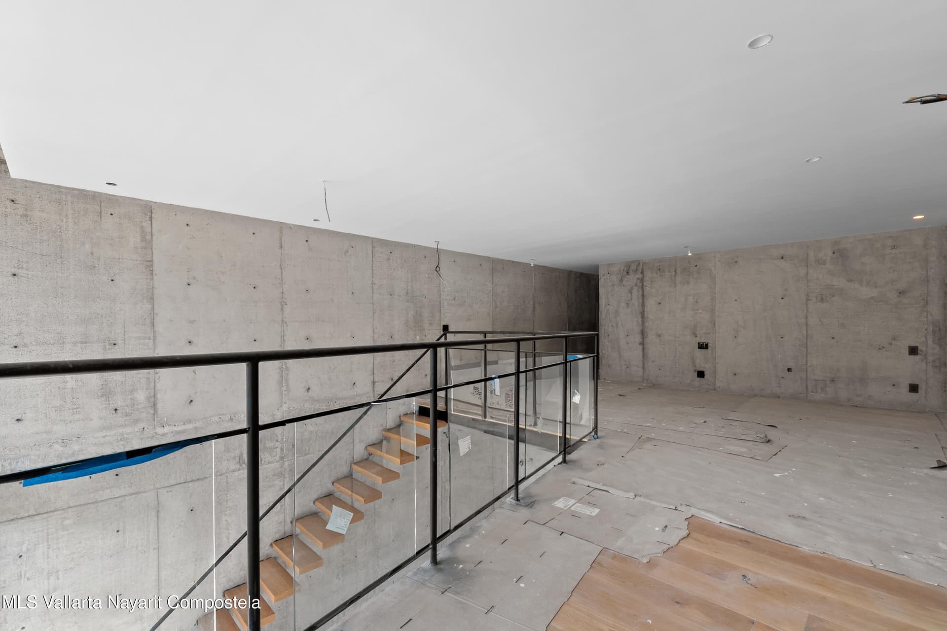 Varia Living 13
