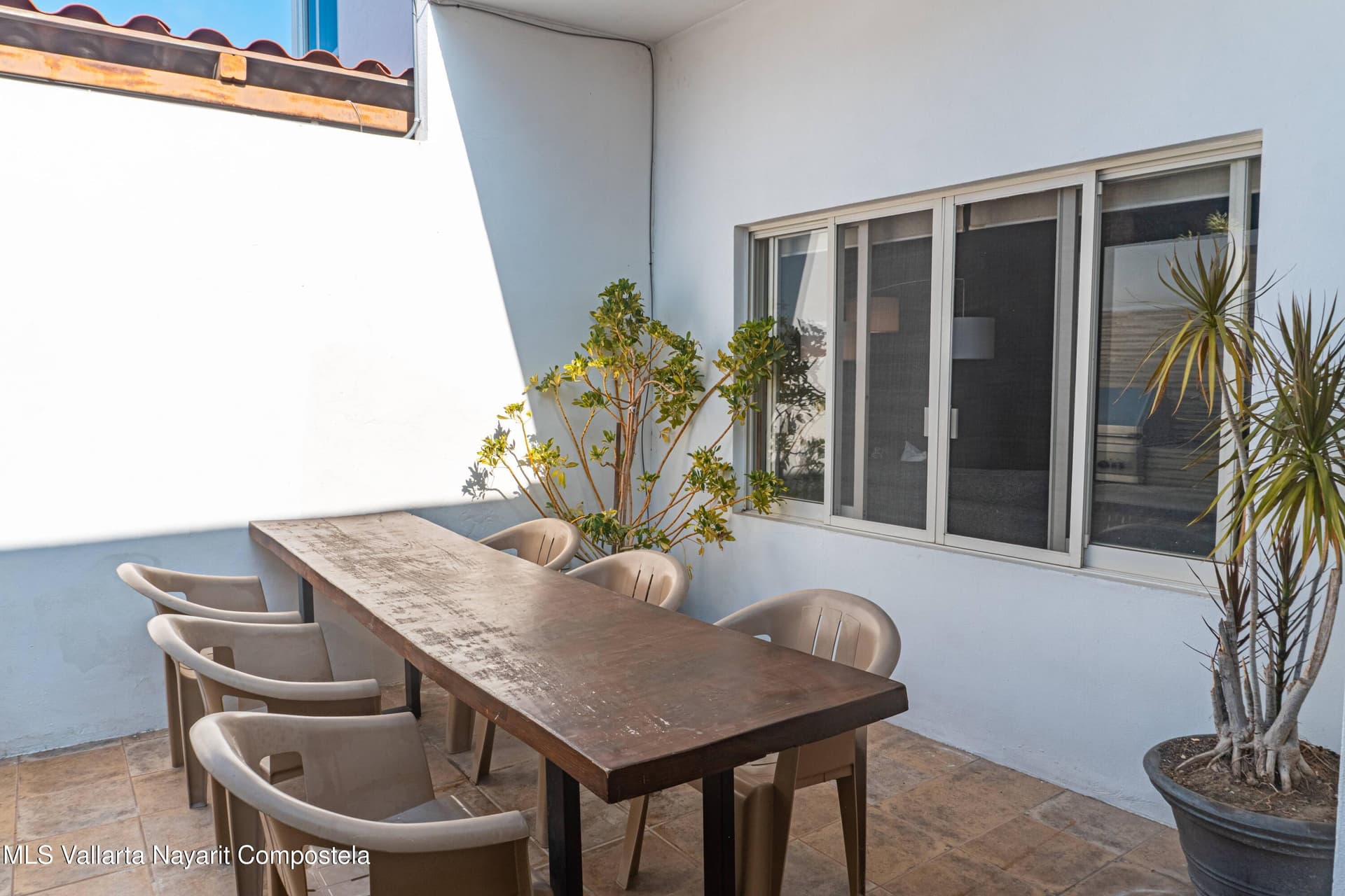 46 Calle Ceibas 16