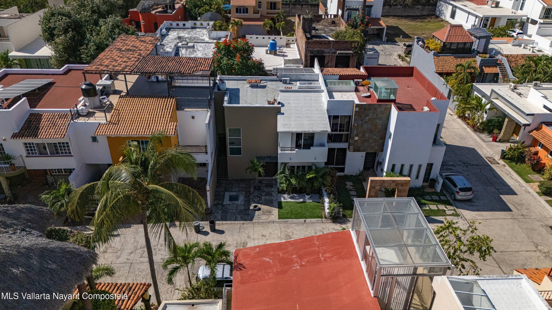 46 Calle Ceibas 32