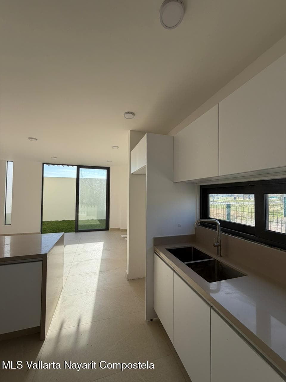 145 Boulevard Nayarit 4