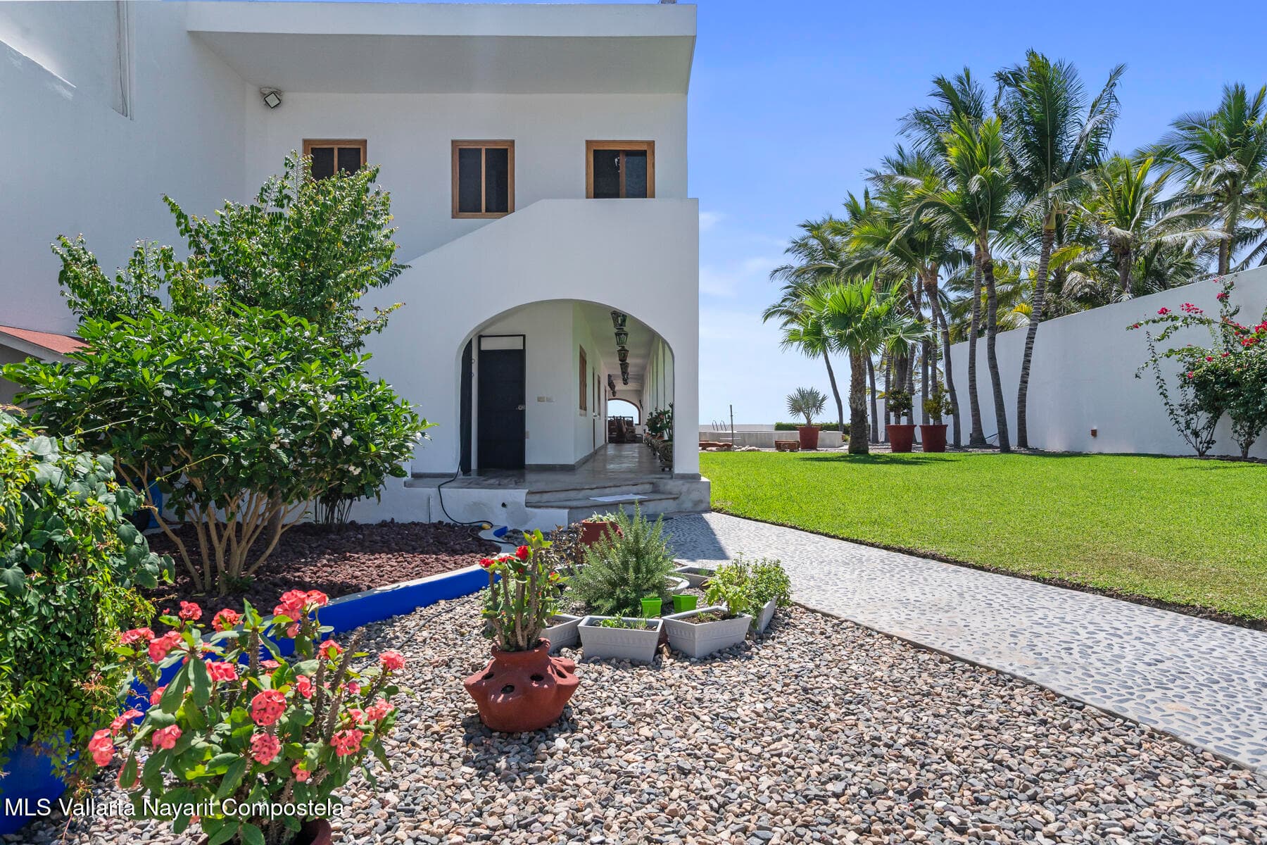 3 Calle Tiburon 6